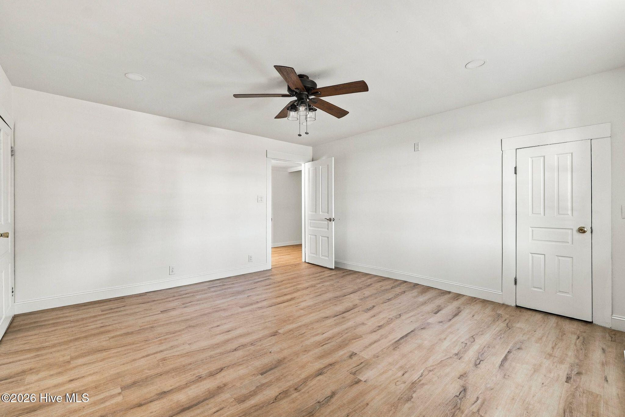 448 W Stewart Street Property Photo 12