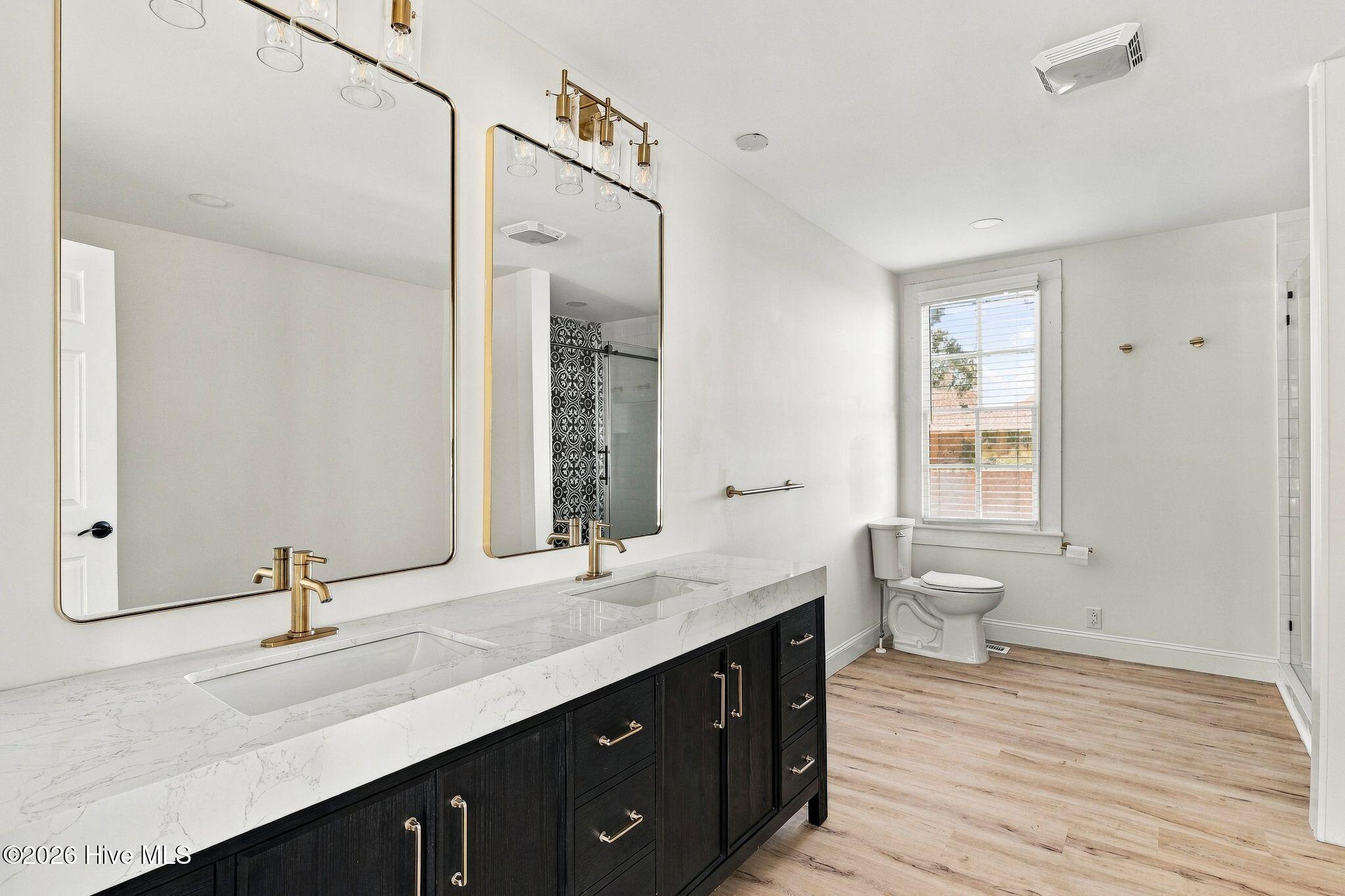 448 W Stewart Street Property Photo 17