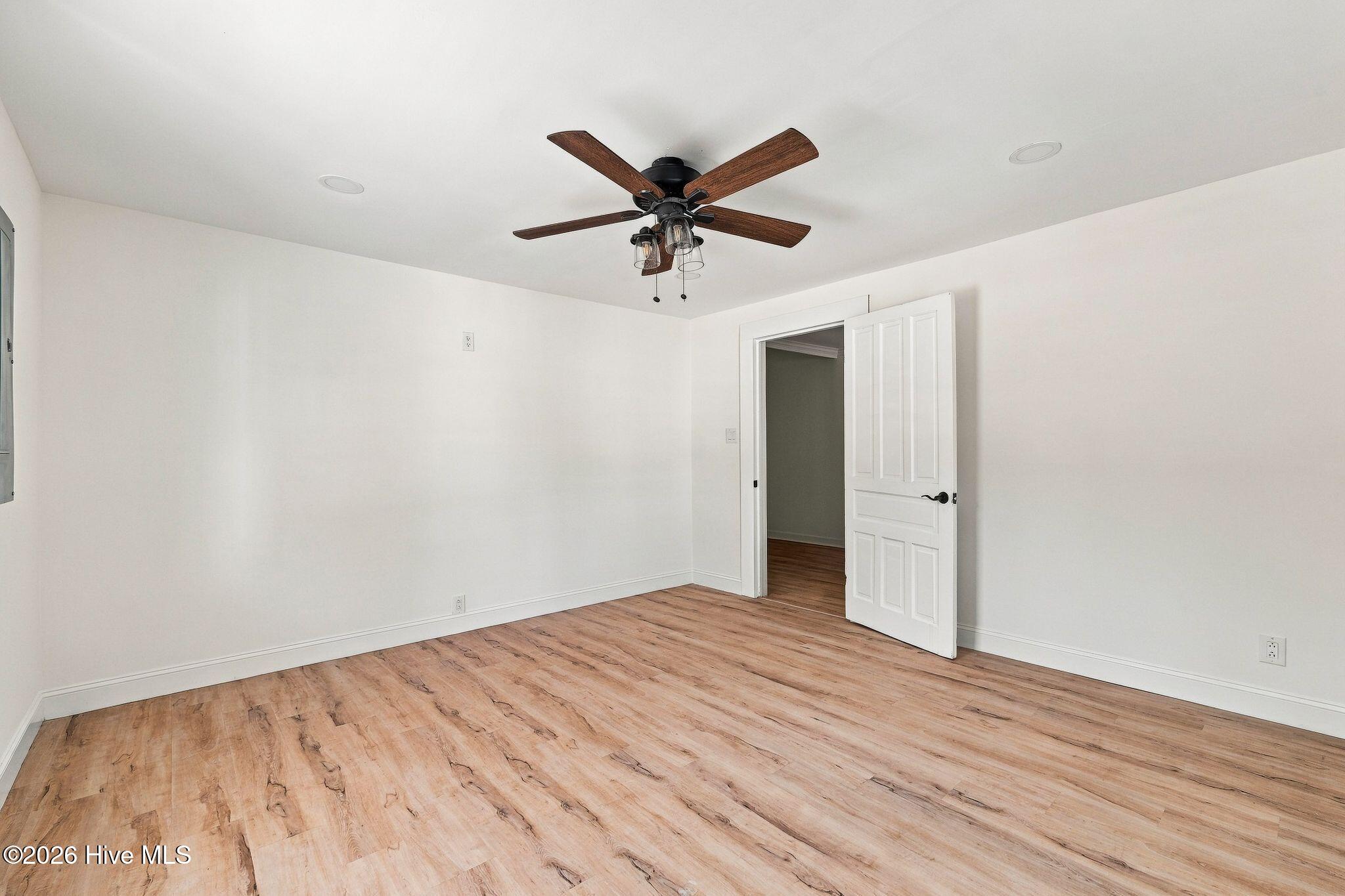 448 W Stewart Street Property Photo 20