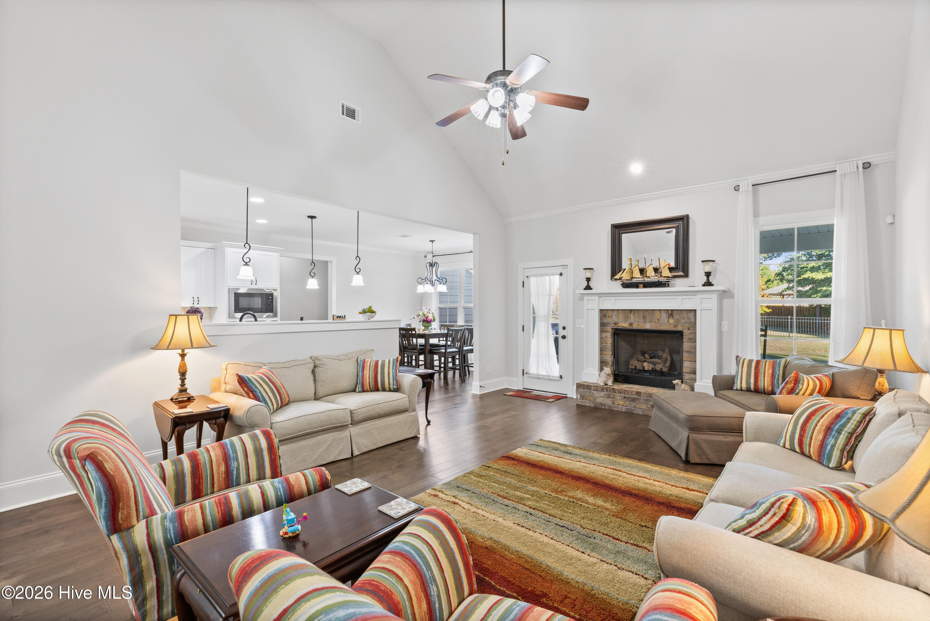 2016 Edenberry Row Property Photo 8