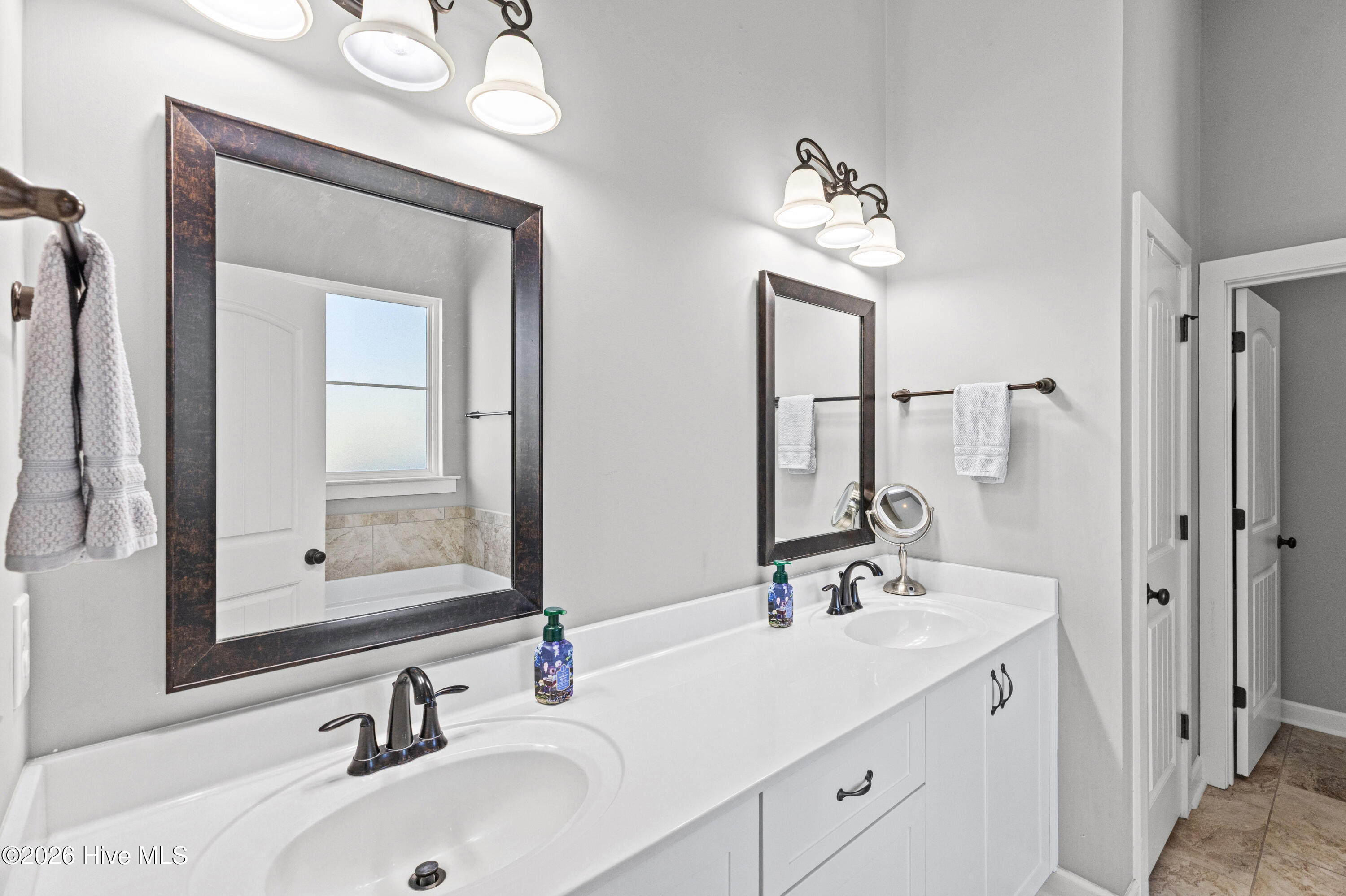2016 Edenberry Row Property Photo 24