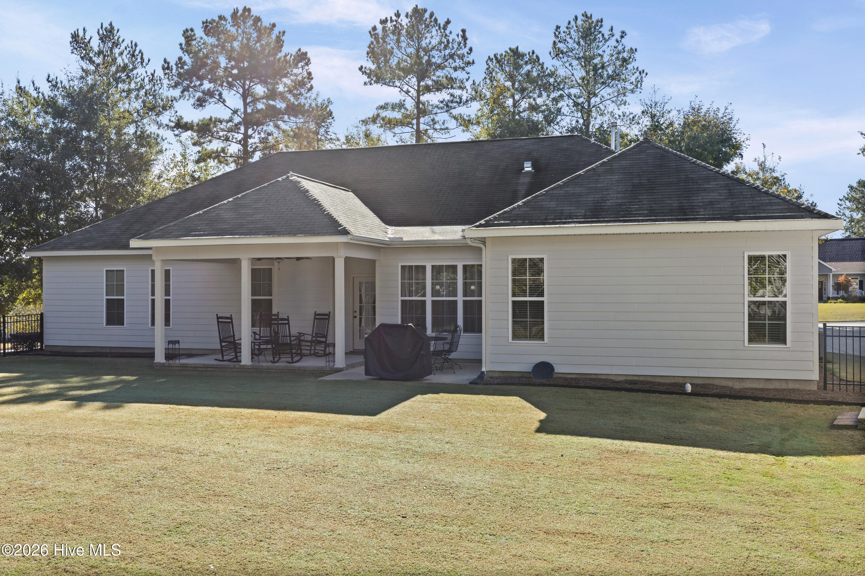 2016 Edenberry Row Property Photo 38