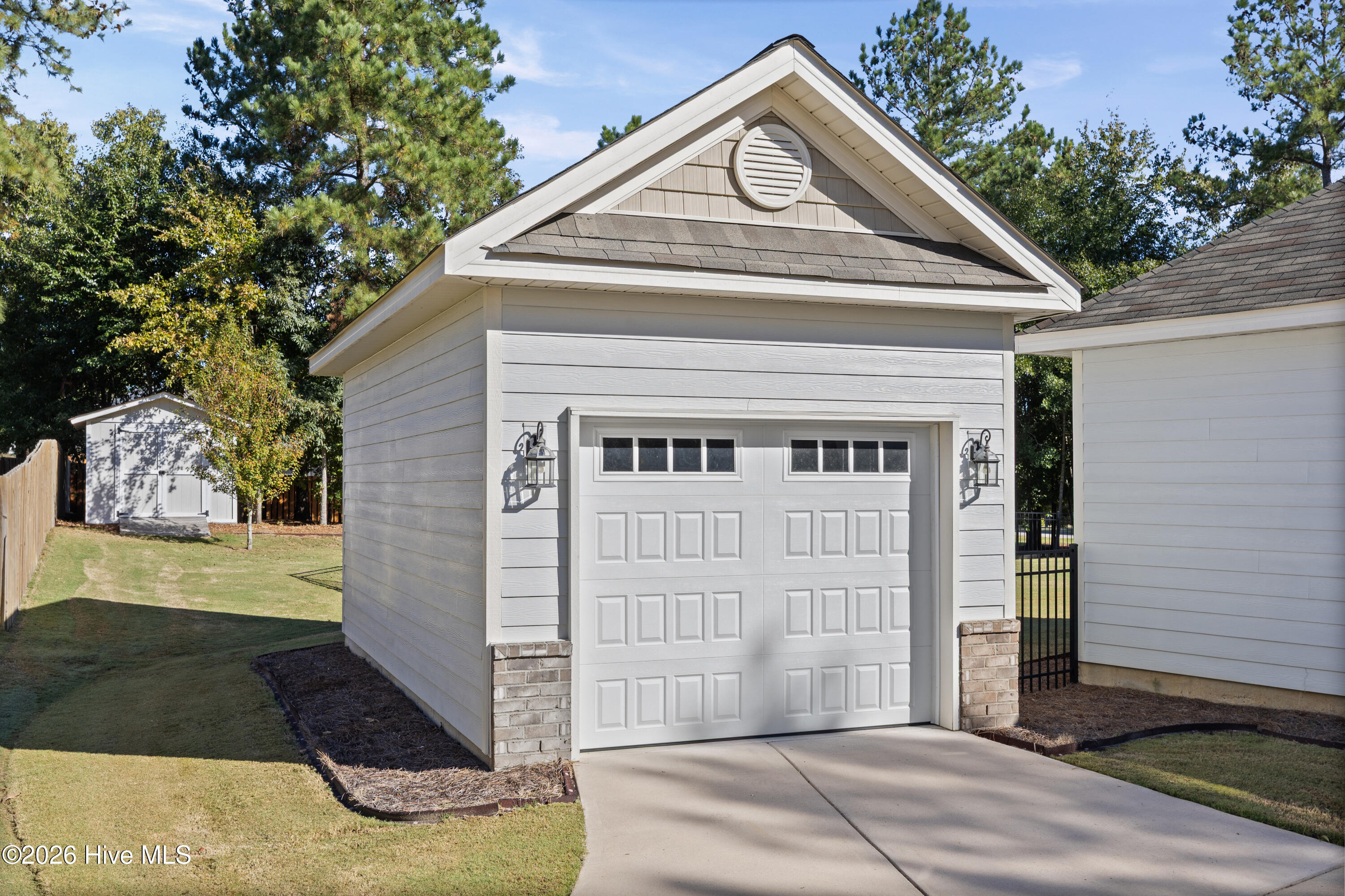 2016 Edenberry Row Property Photo 41