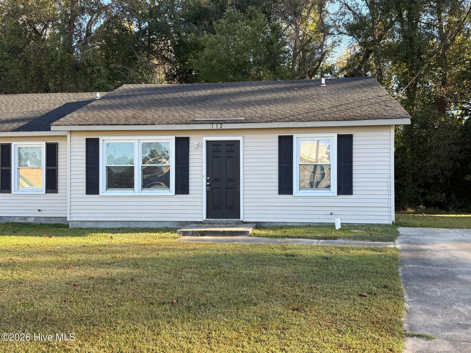 112 Stallion Drive Property Photo 1