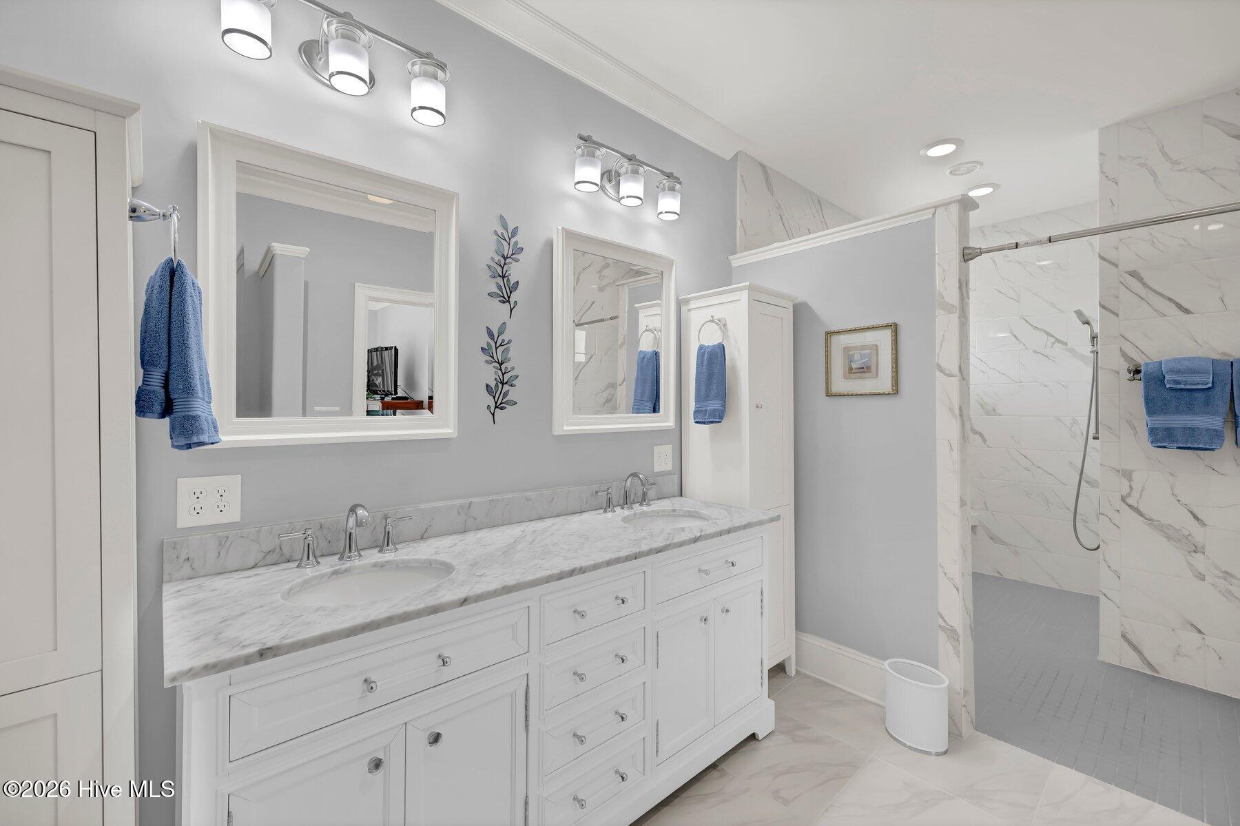 3618 Holly Harbor Drive Property Photo 18