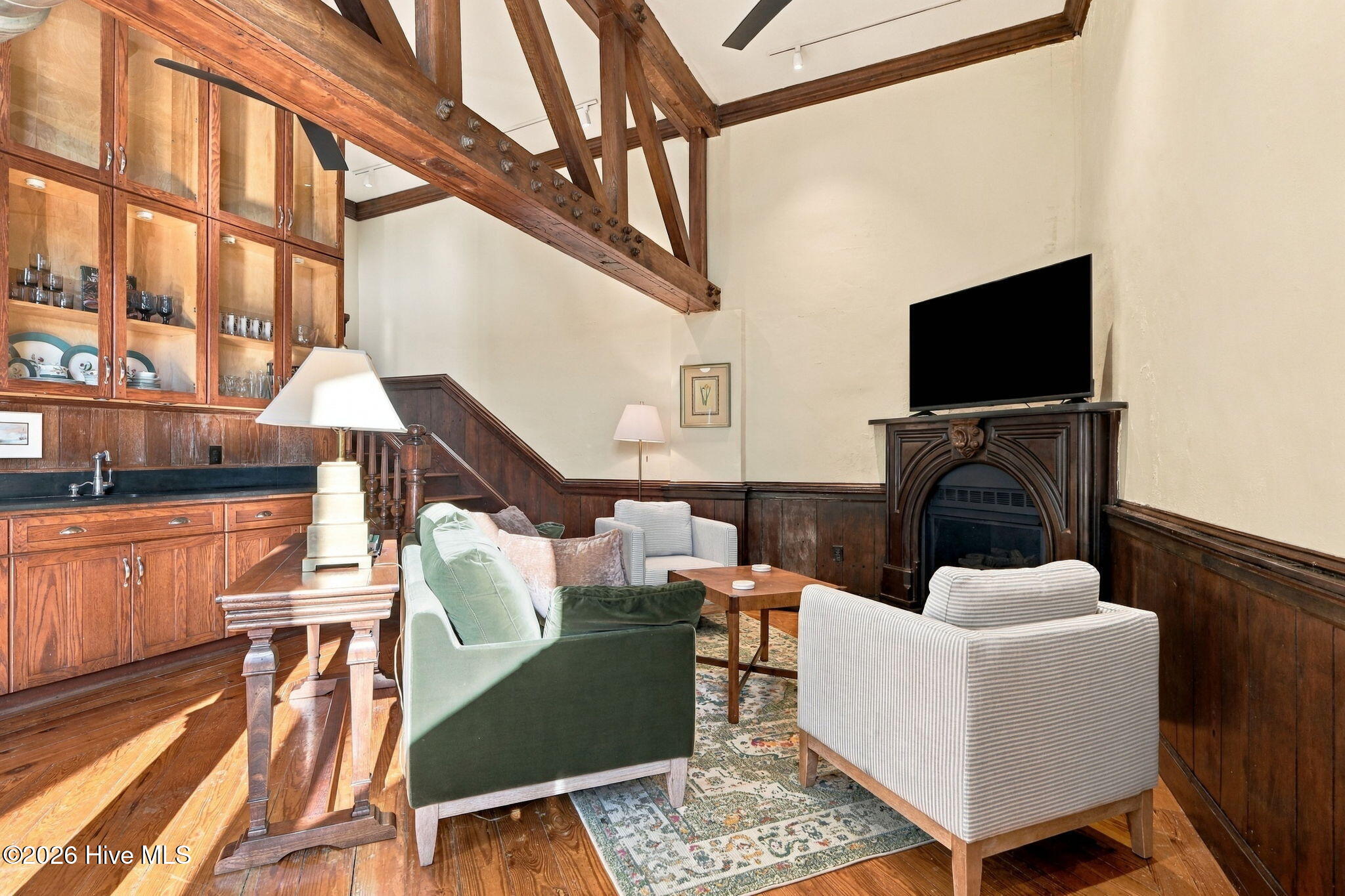 500 Arendell Street Property Photo 12