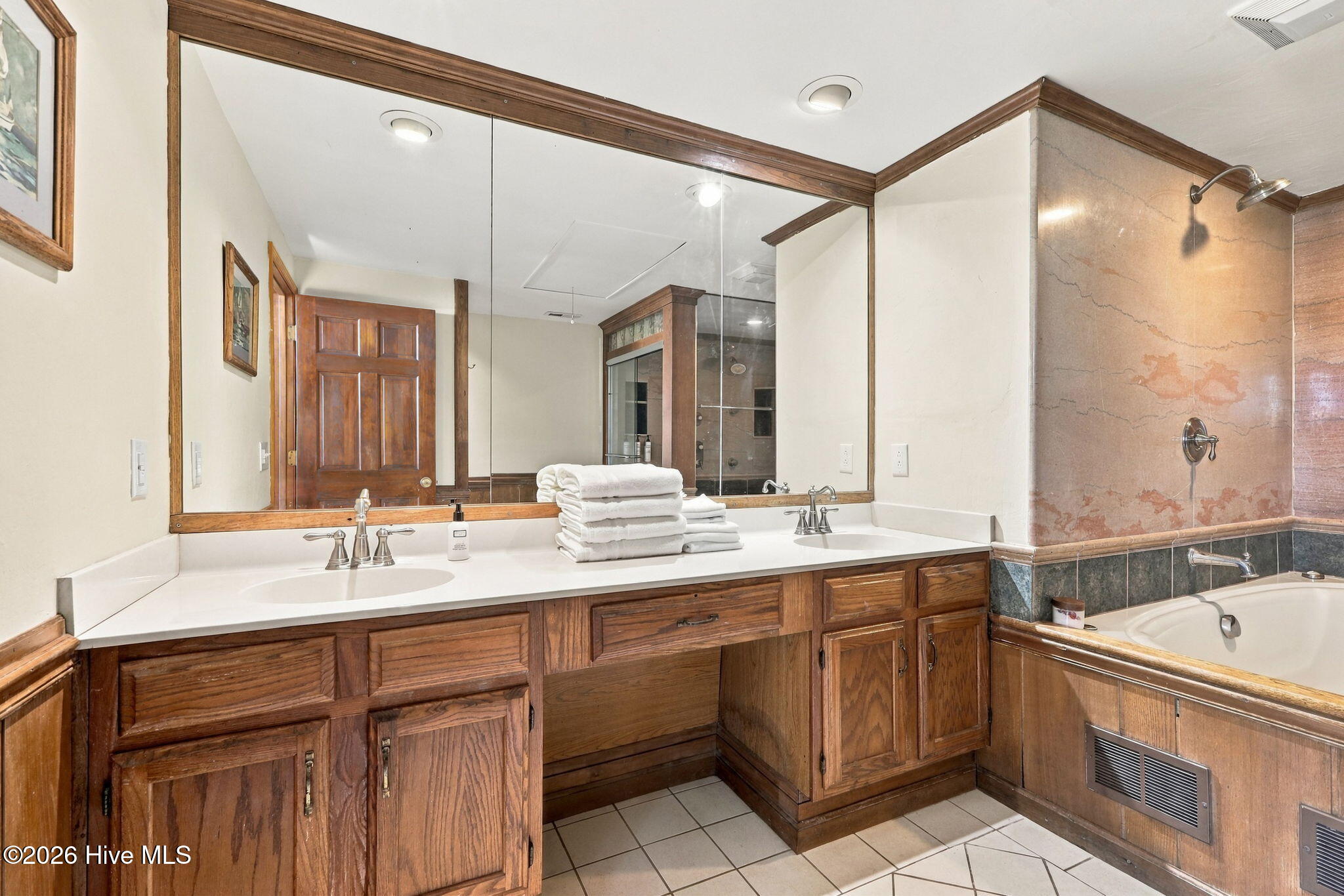 500 Arendell Street Property Photo 20