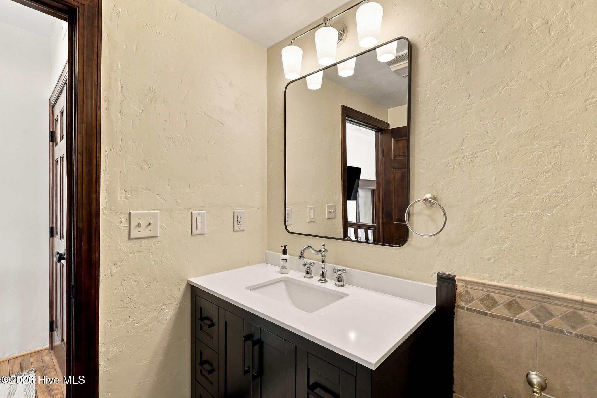 500 Arendell Street Property Photo 37