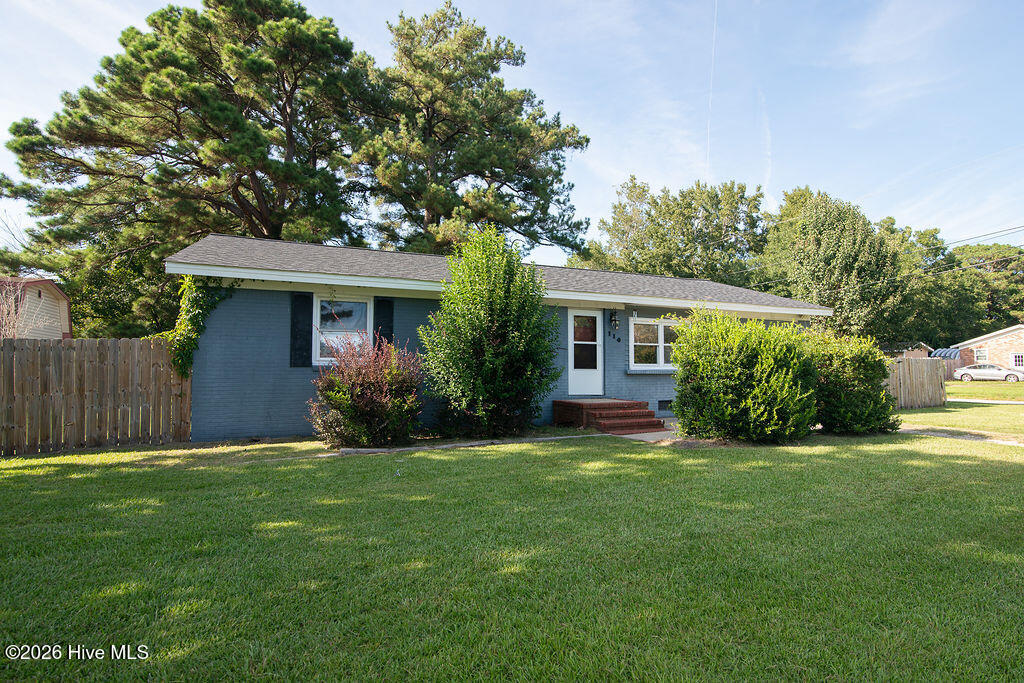 114 Shamrock Drive Property Photo 2