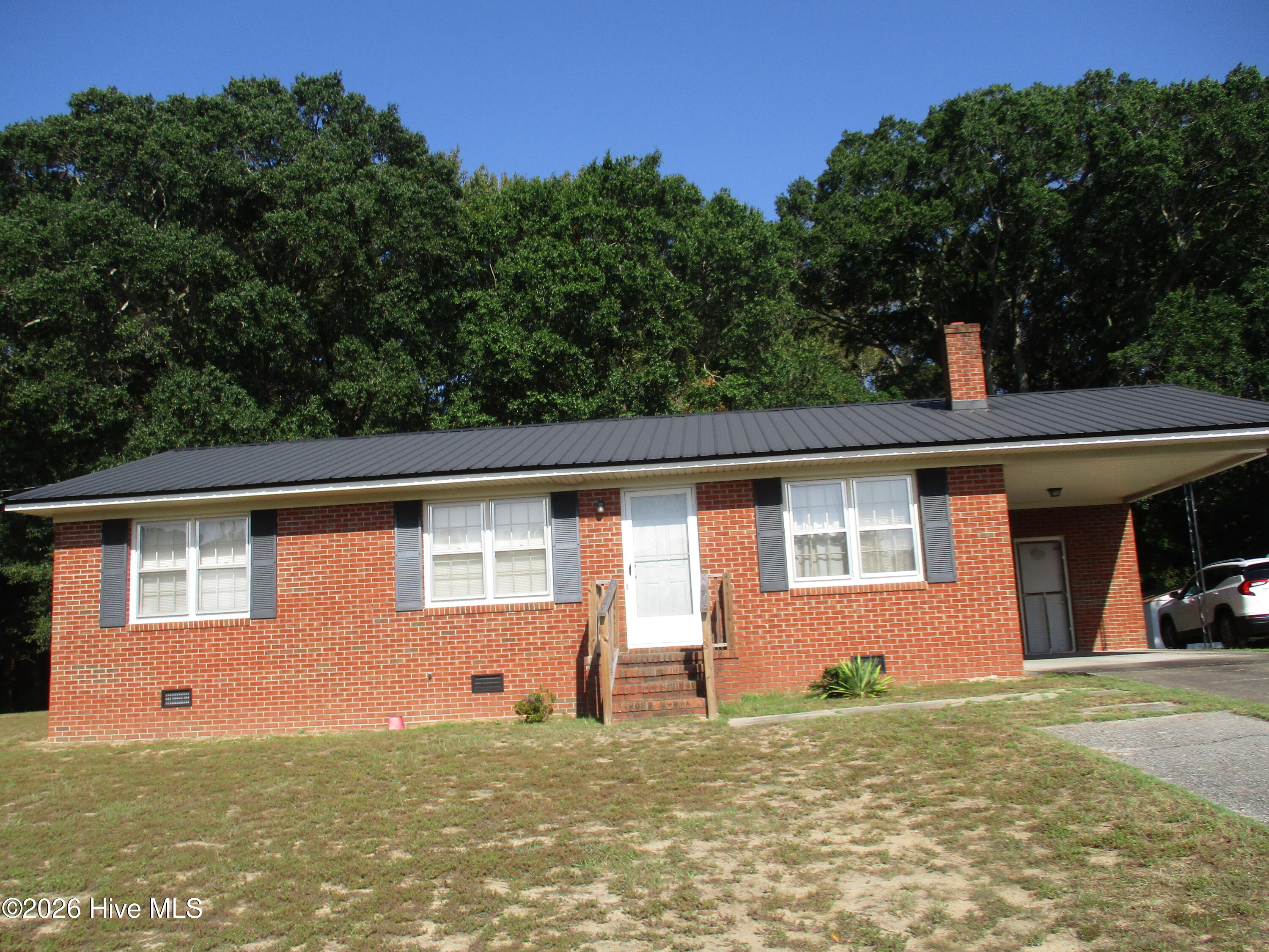 3344 Neuse Road Property Photo 1
