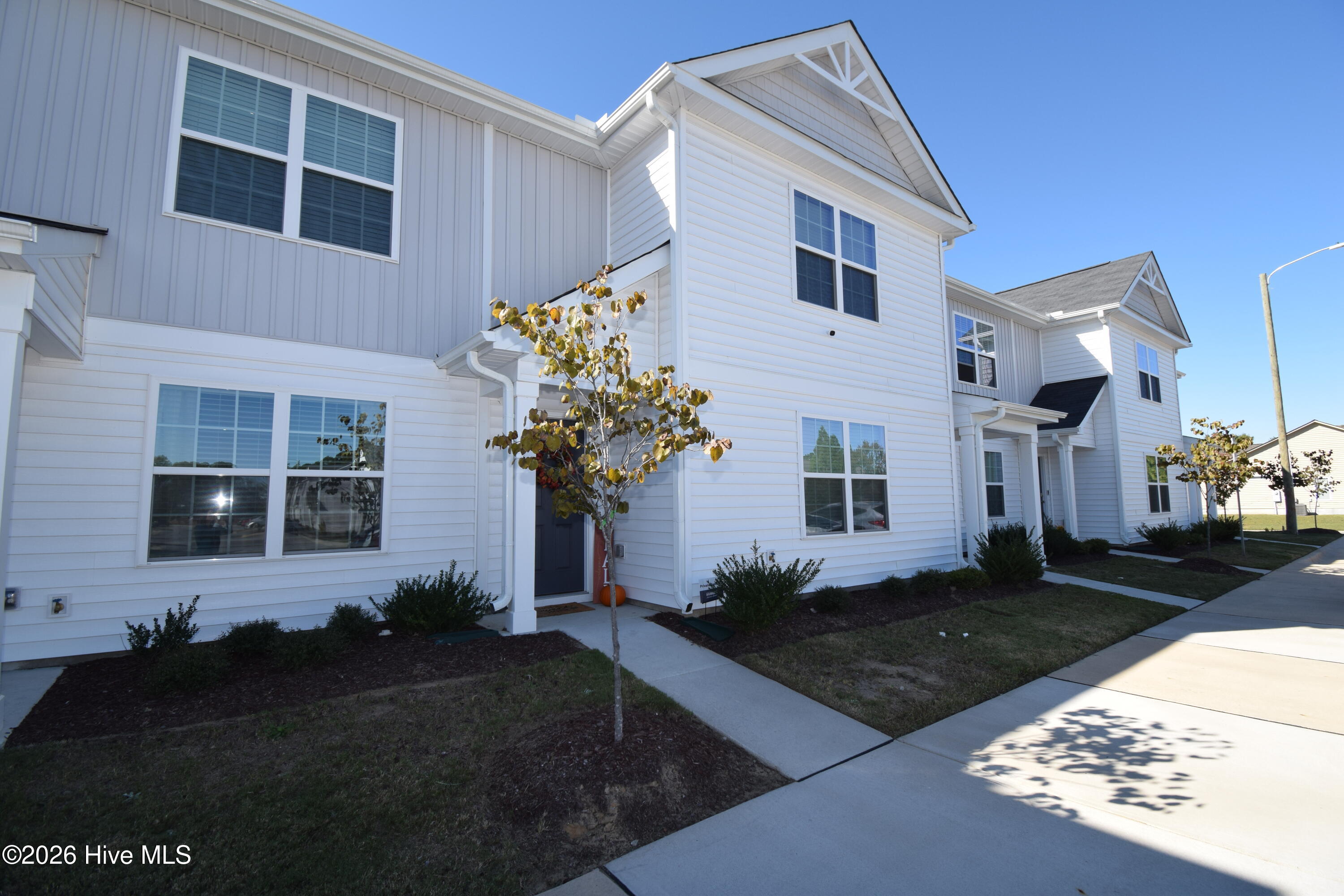 4125 Laurel Ridge Drive E Property Photo 1