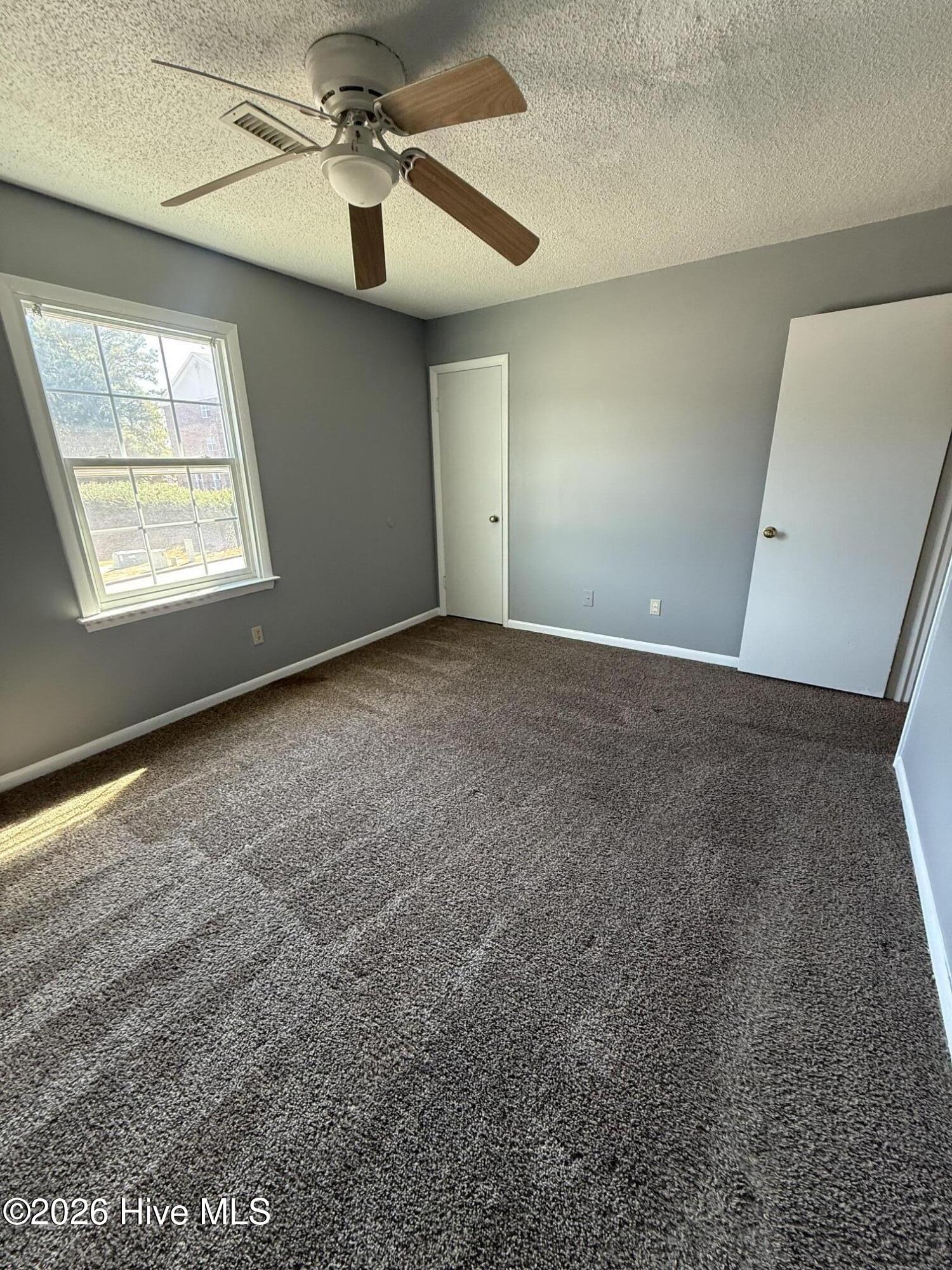 906 Verdant Drive B Property Photo 11