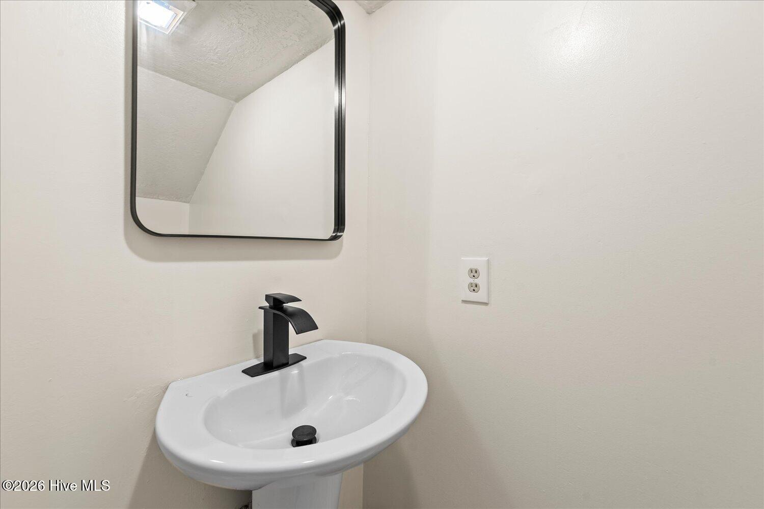 307 Telfair Street Property Photo 5