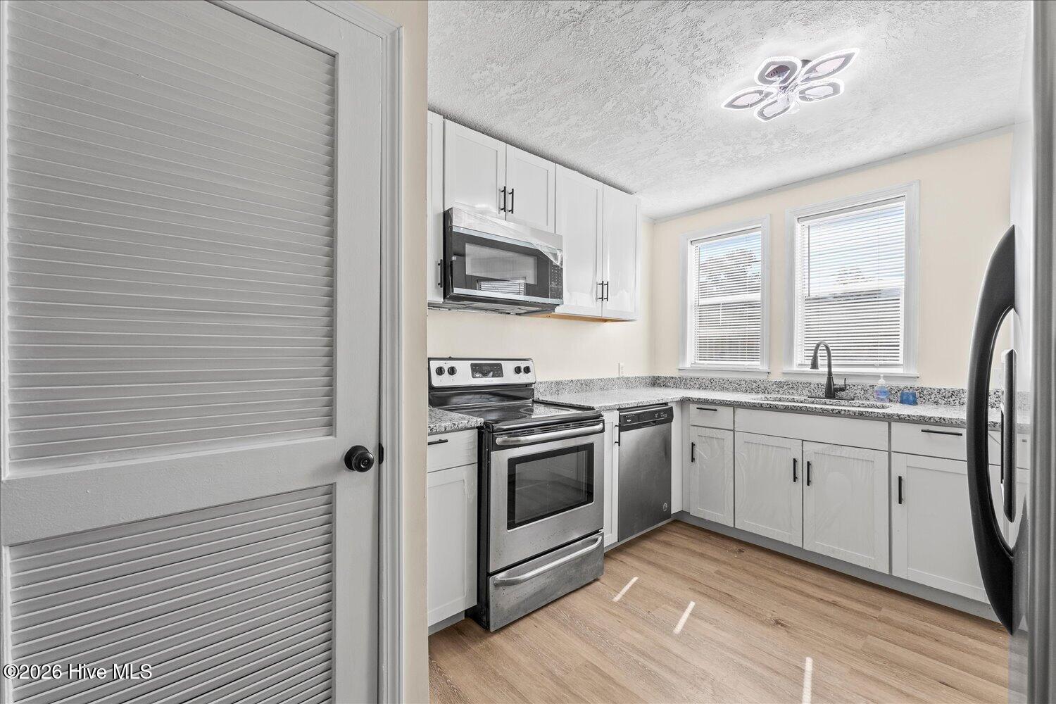 307 Telfair Street Property Photo 7