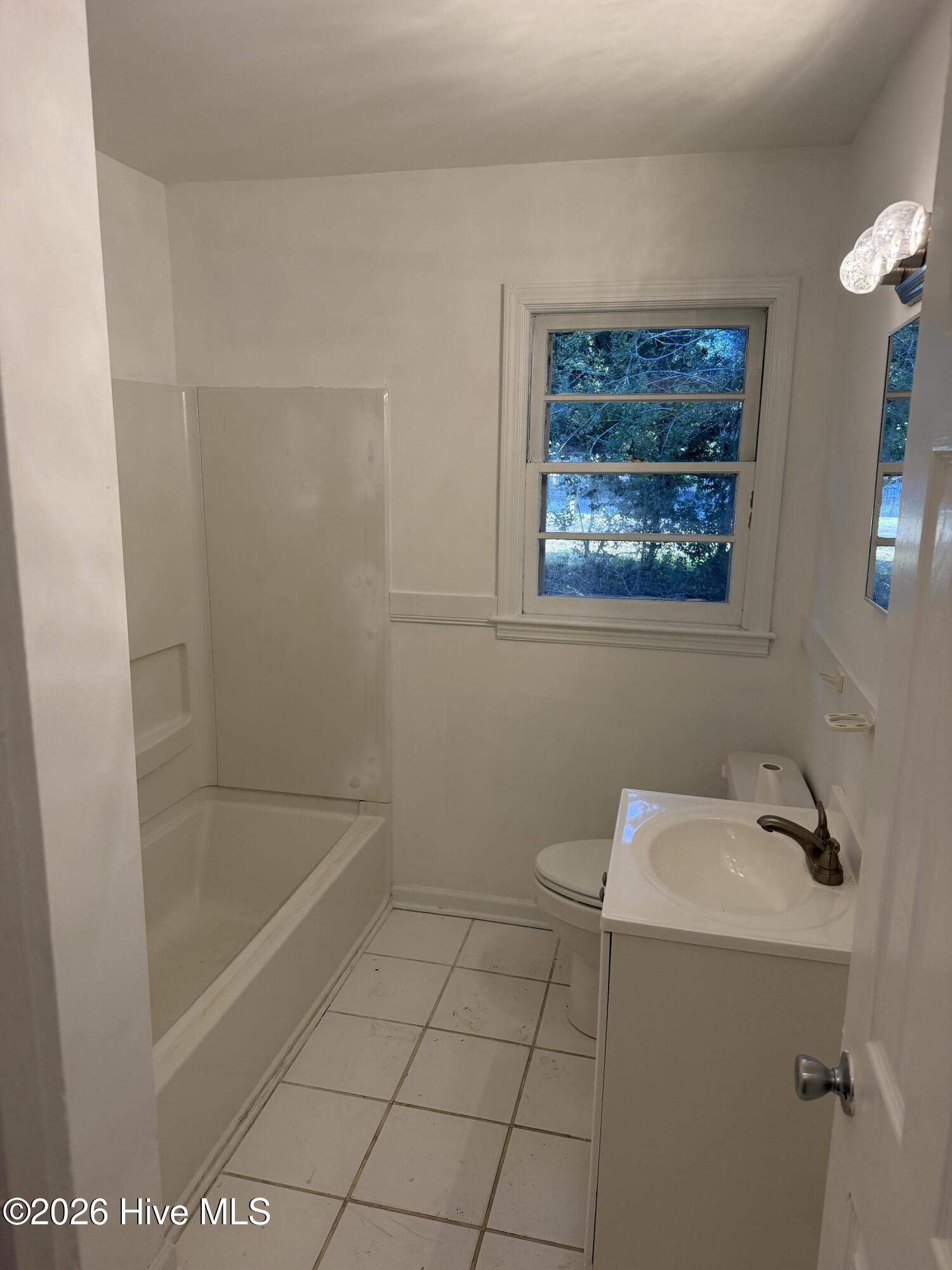4022 Wilshire Boulevard Property Photo 16