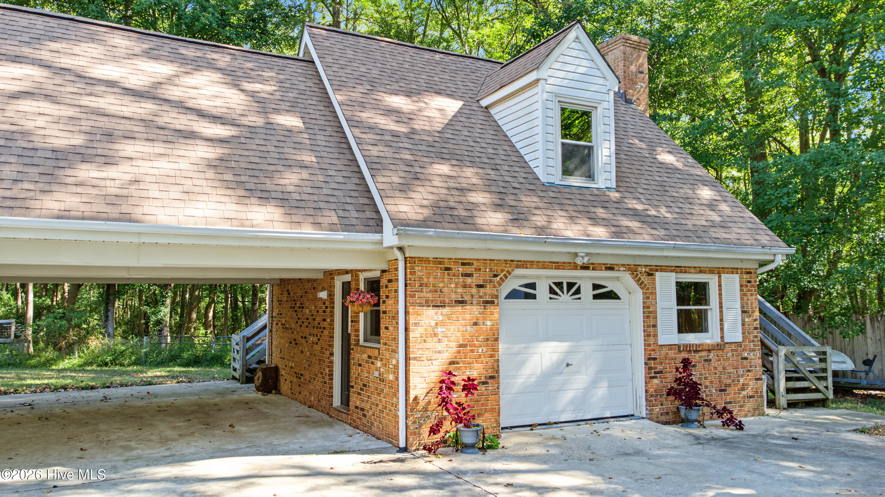 735 Daniels Road Property Photo 44