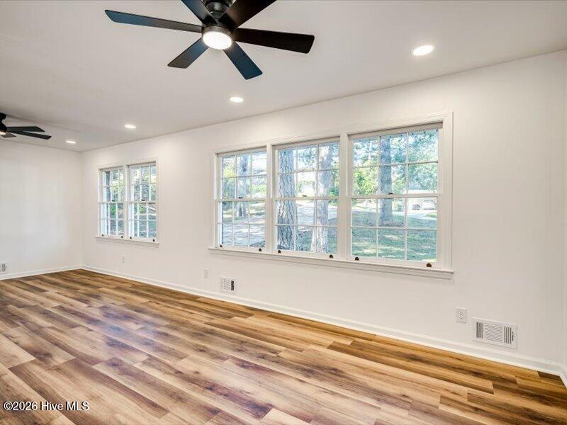 1909 Curtis Drive Property Photo 8