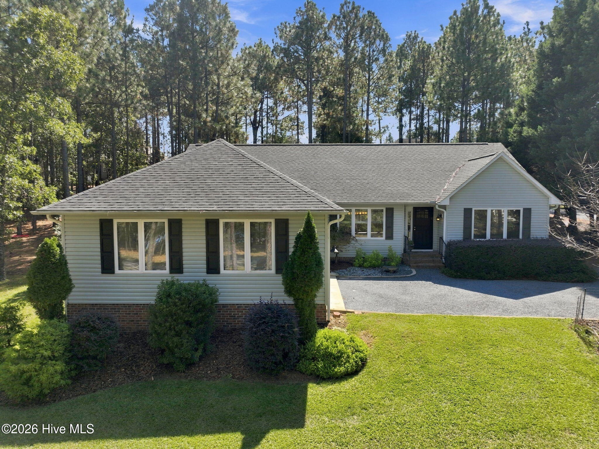 153 Swaringen Drive Property Photo 1