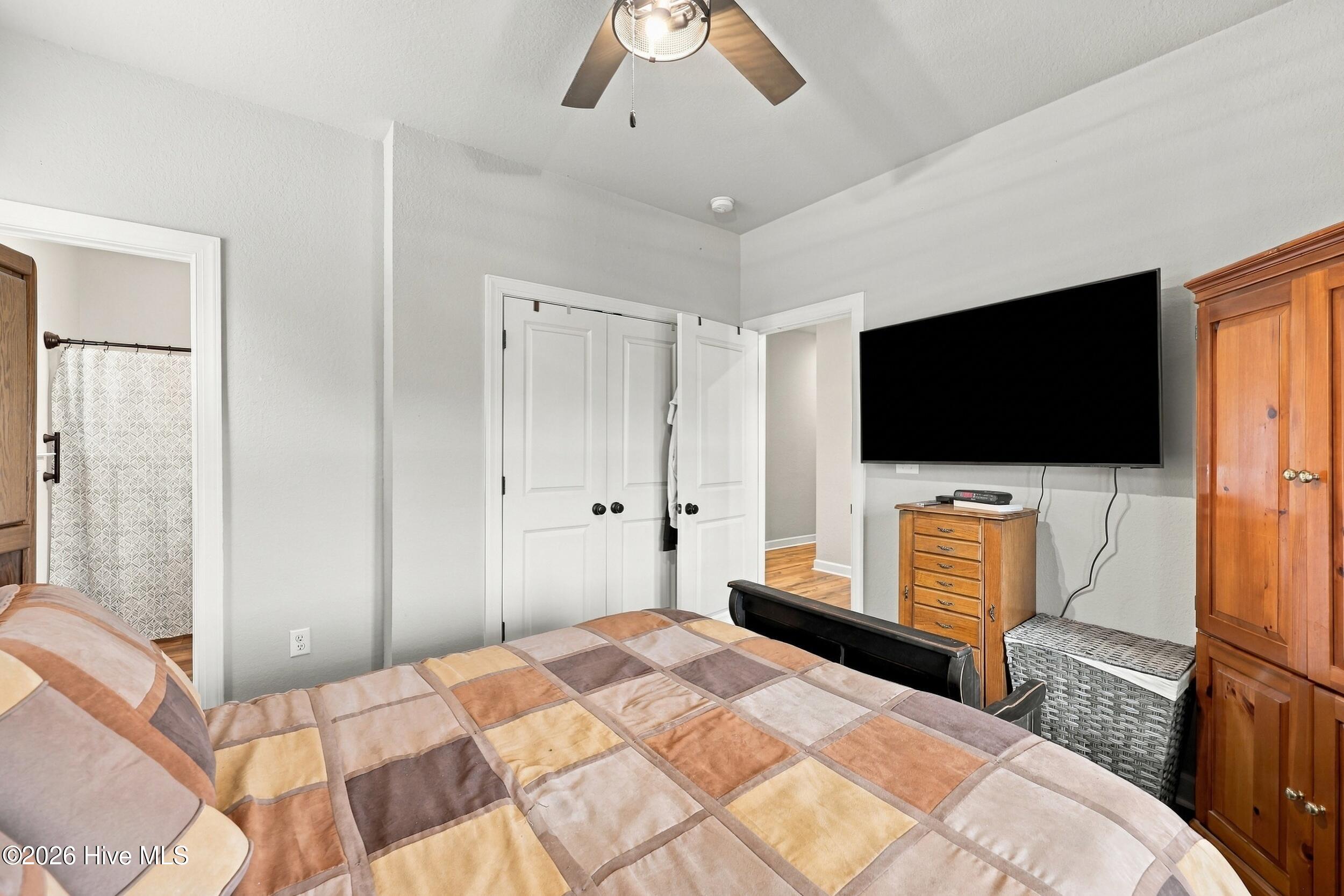 121 Serene Way Property Photo 34
