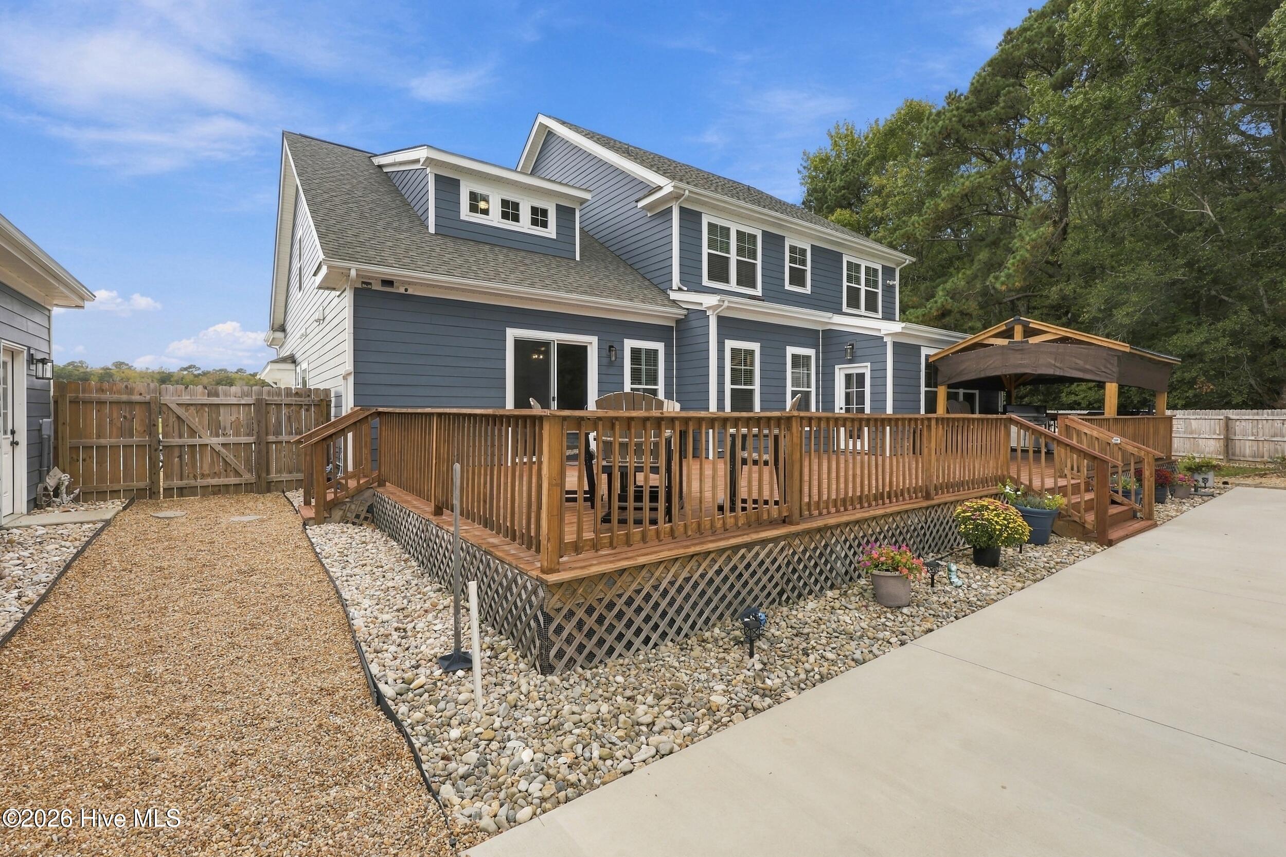 121 Serene Way Property Photo 55