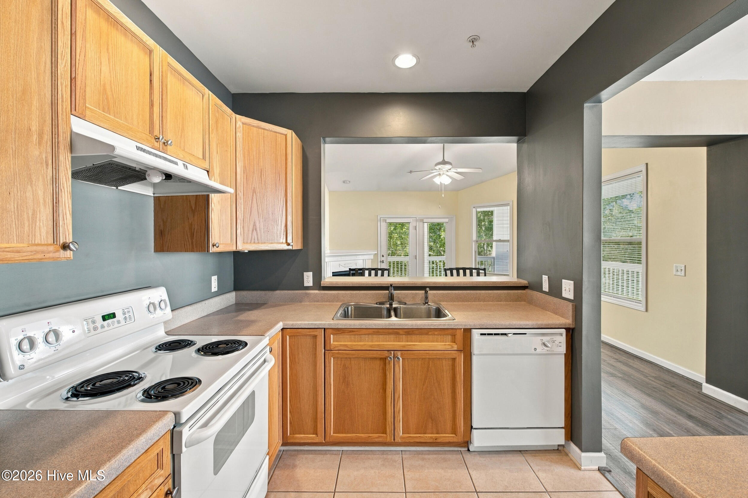 706 Indica Court 302 Property Photo 15
