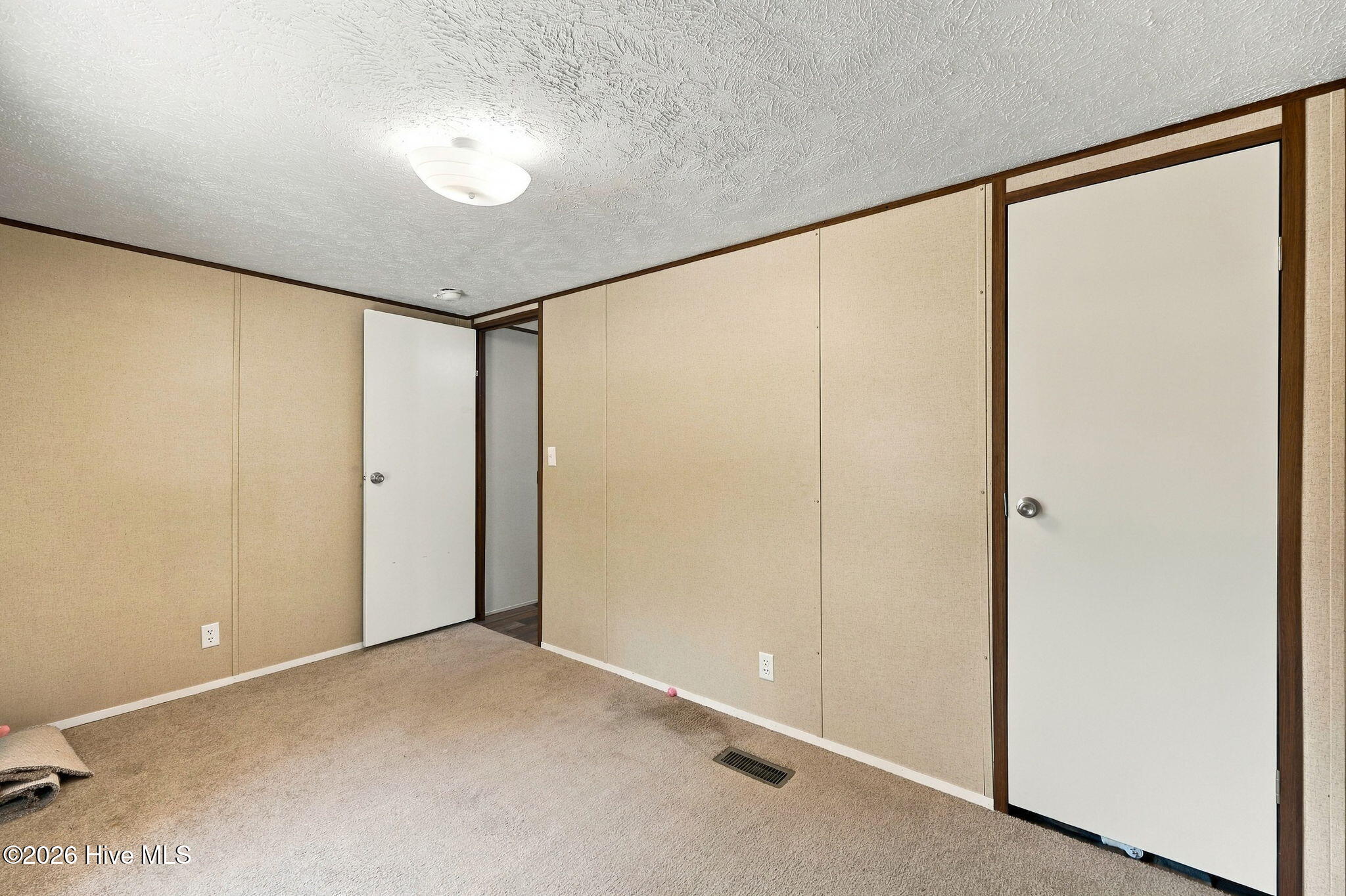 190 Wildlife Road Property Photo 6