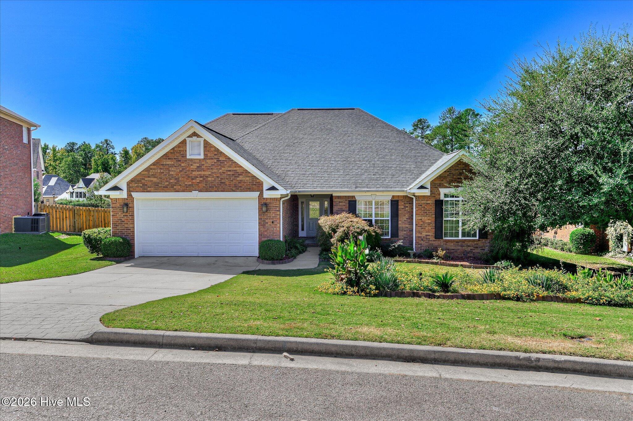 1088 Hampstead Place Property Photo 1