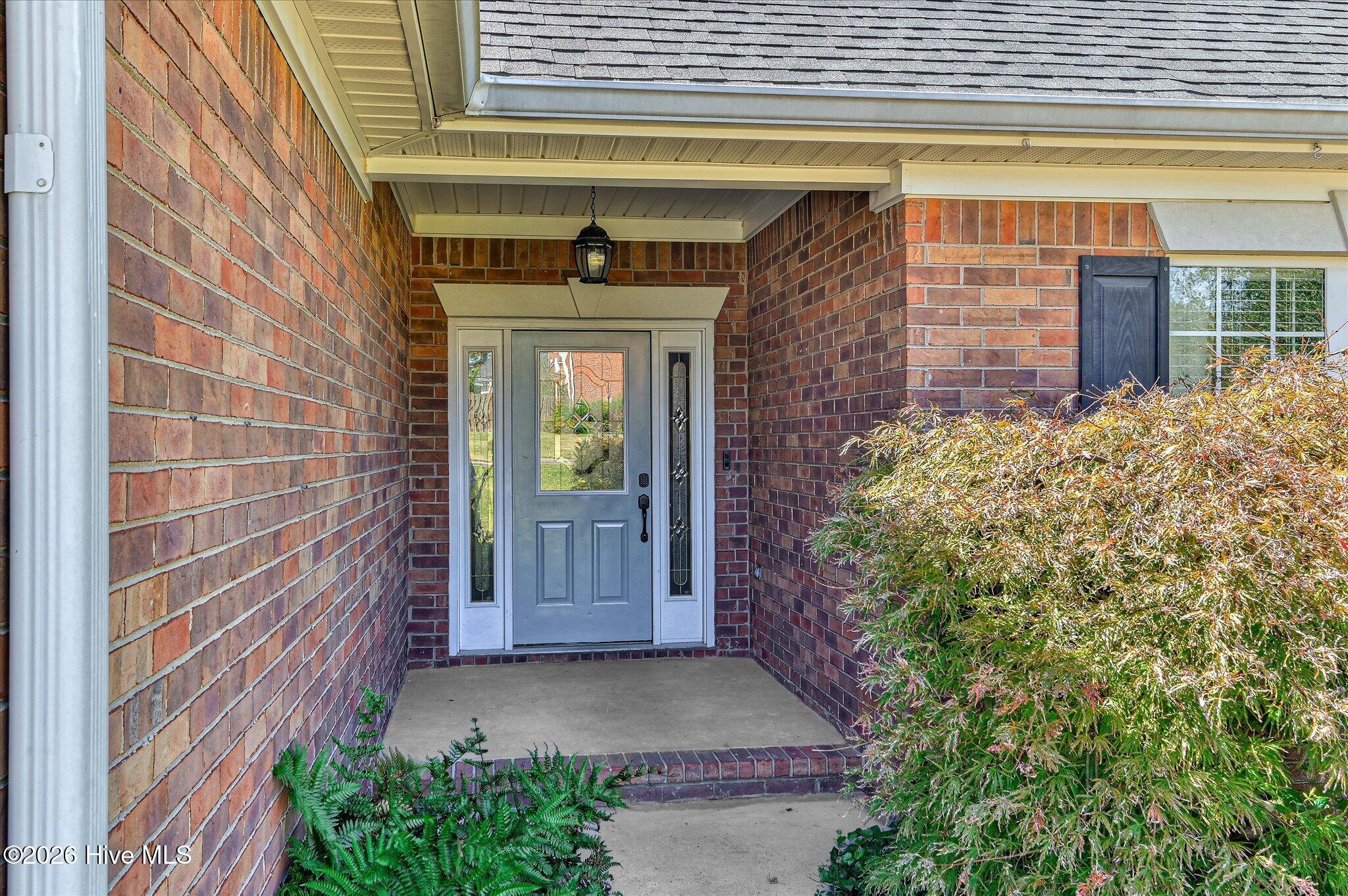 1088 Hampstead Place Property Photo 4