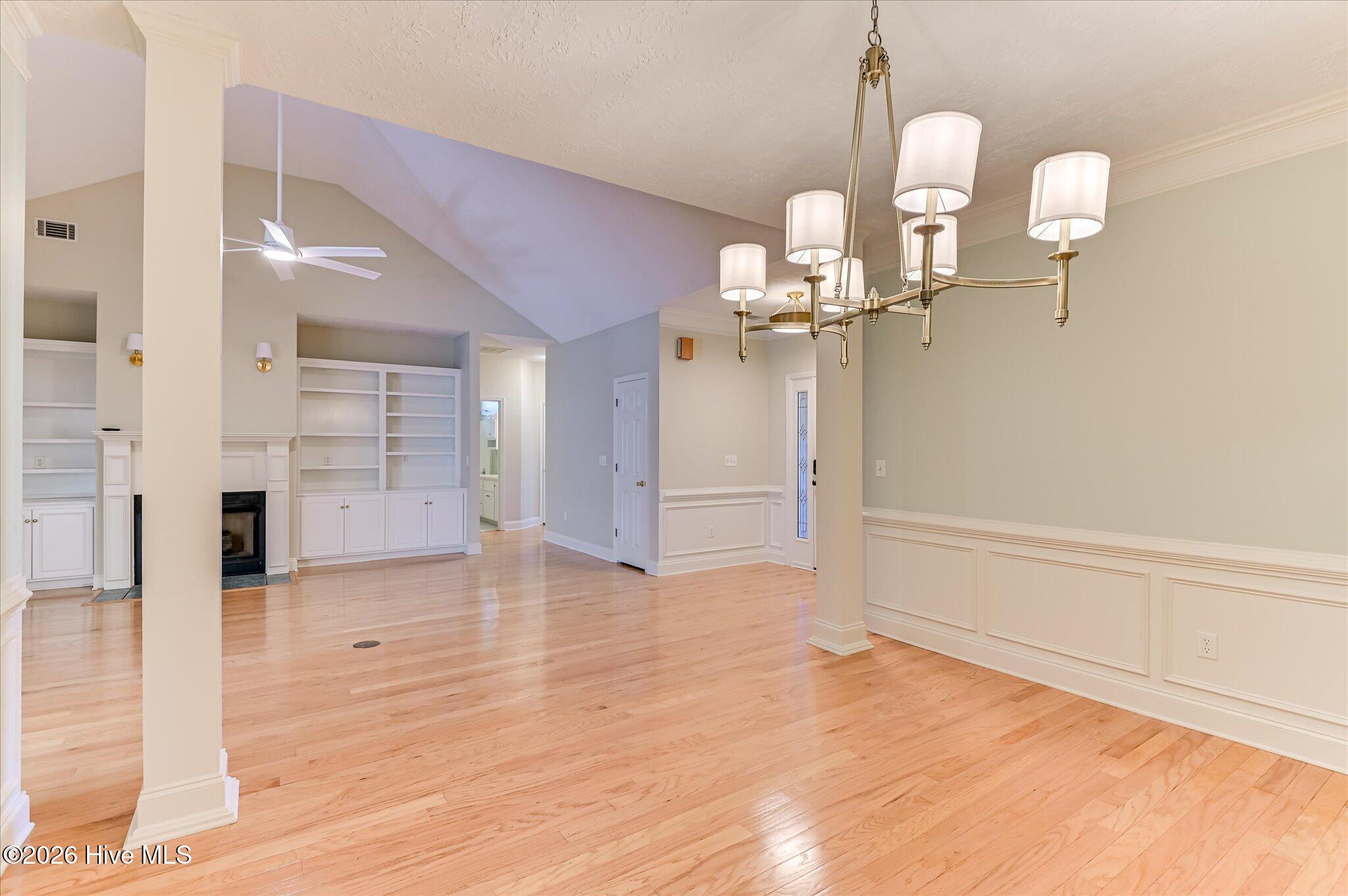 1088 Hampstead Place Property Photo 13