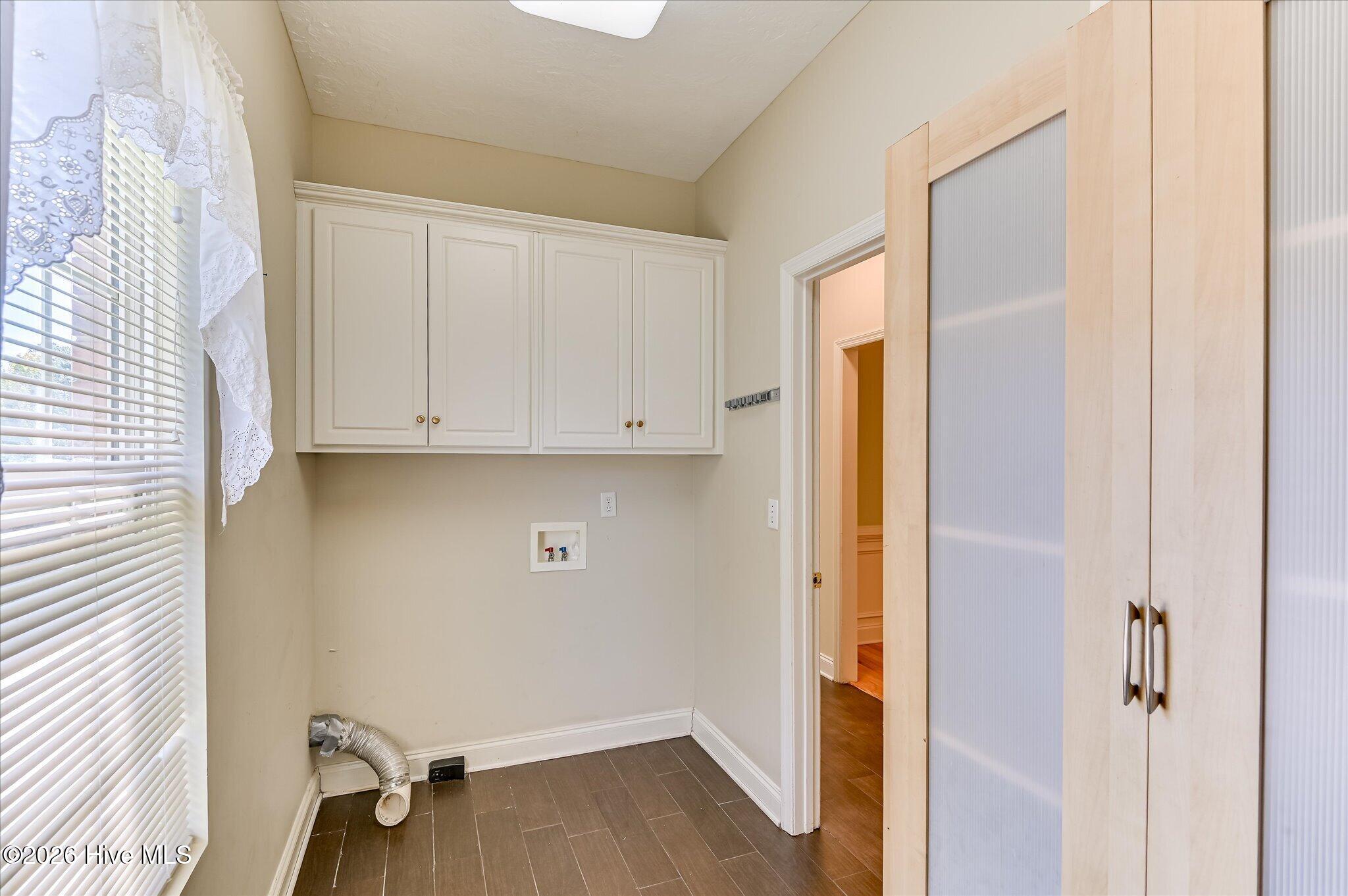 1088 Hampstead Place Property Photo 24