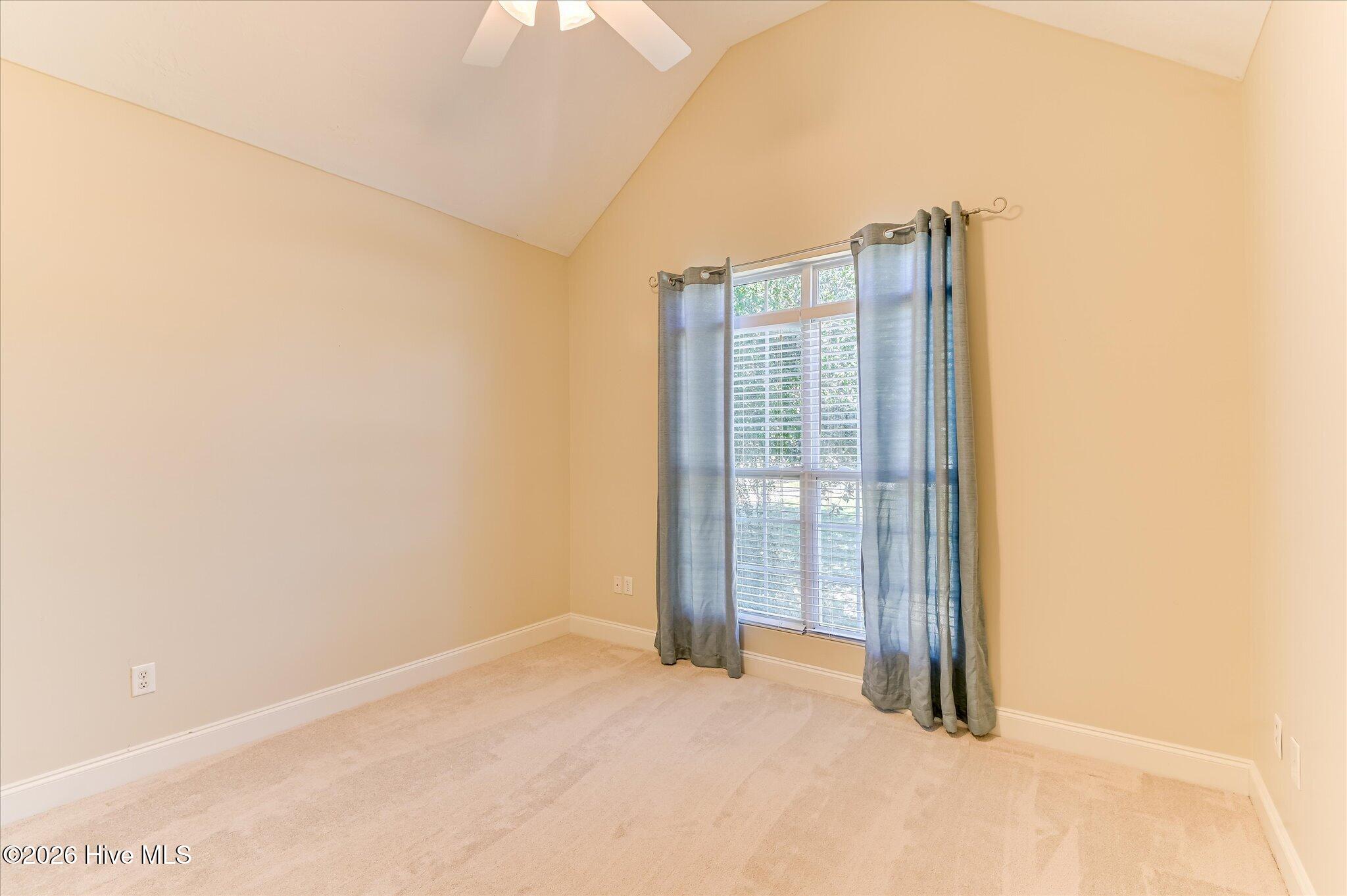1088 Hampstead Place Property Photo 31