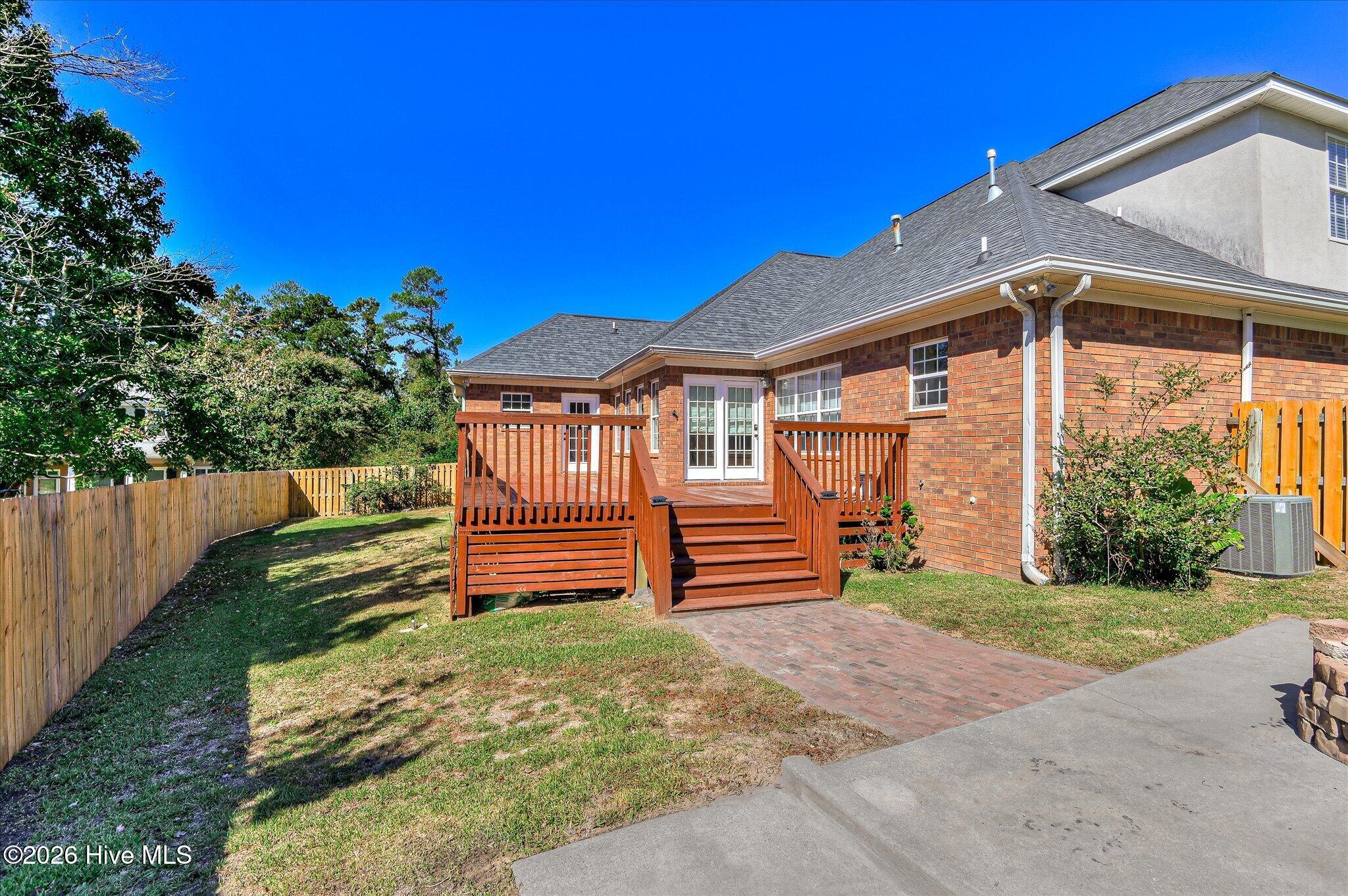 1088 Hampstead Place Property Photo 42