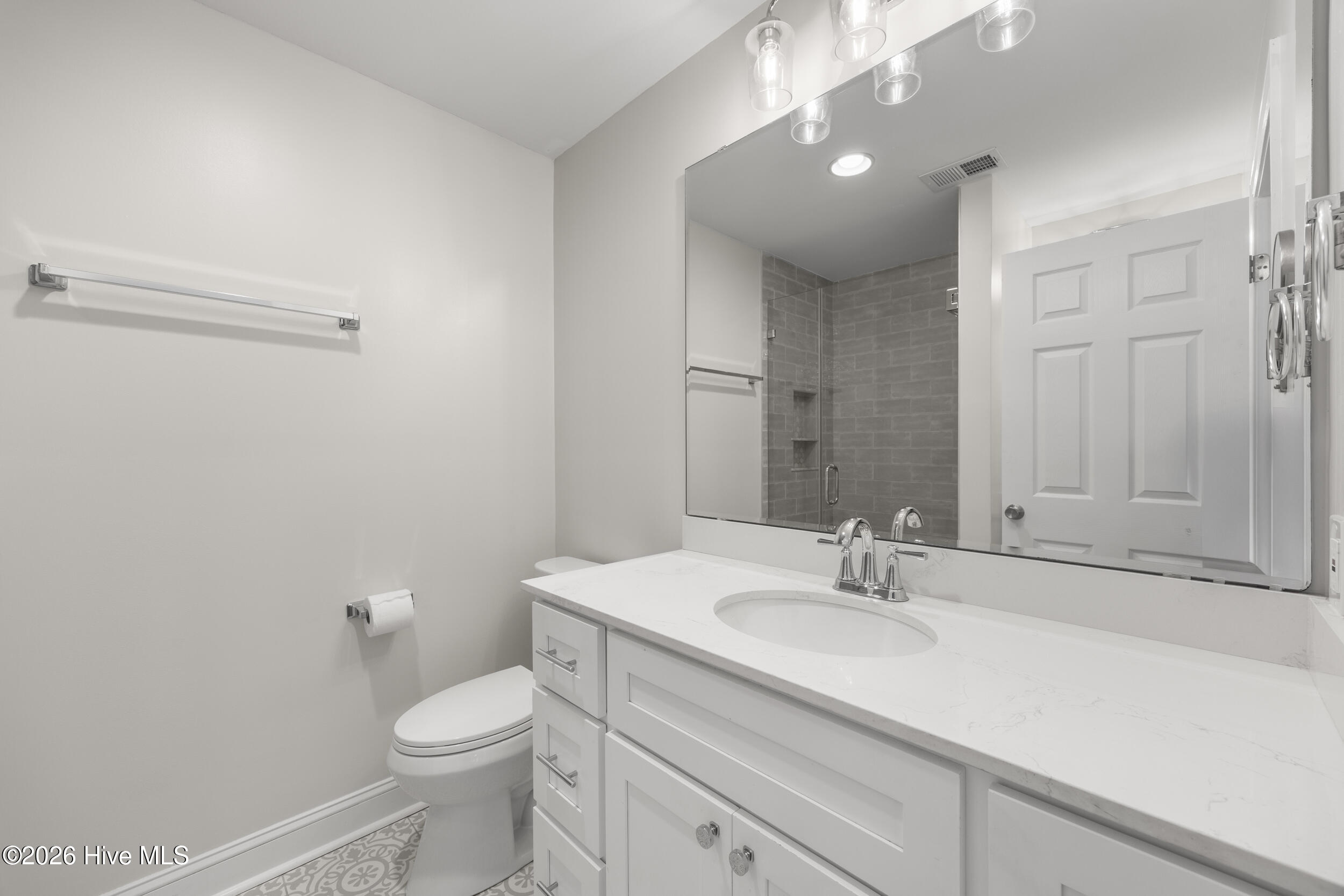 121 Chelsea Lane Property Photo 36