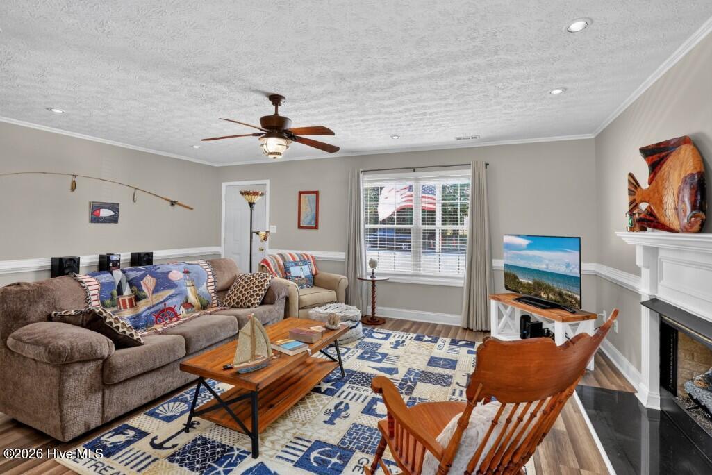 231 Devonshire Drive Property Photo 3