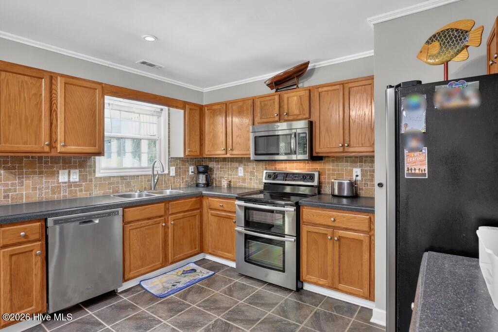 231 Devonshire Drive Property Photo 6