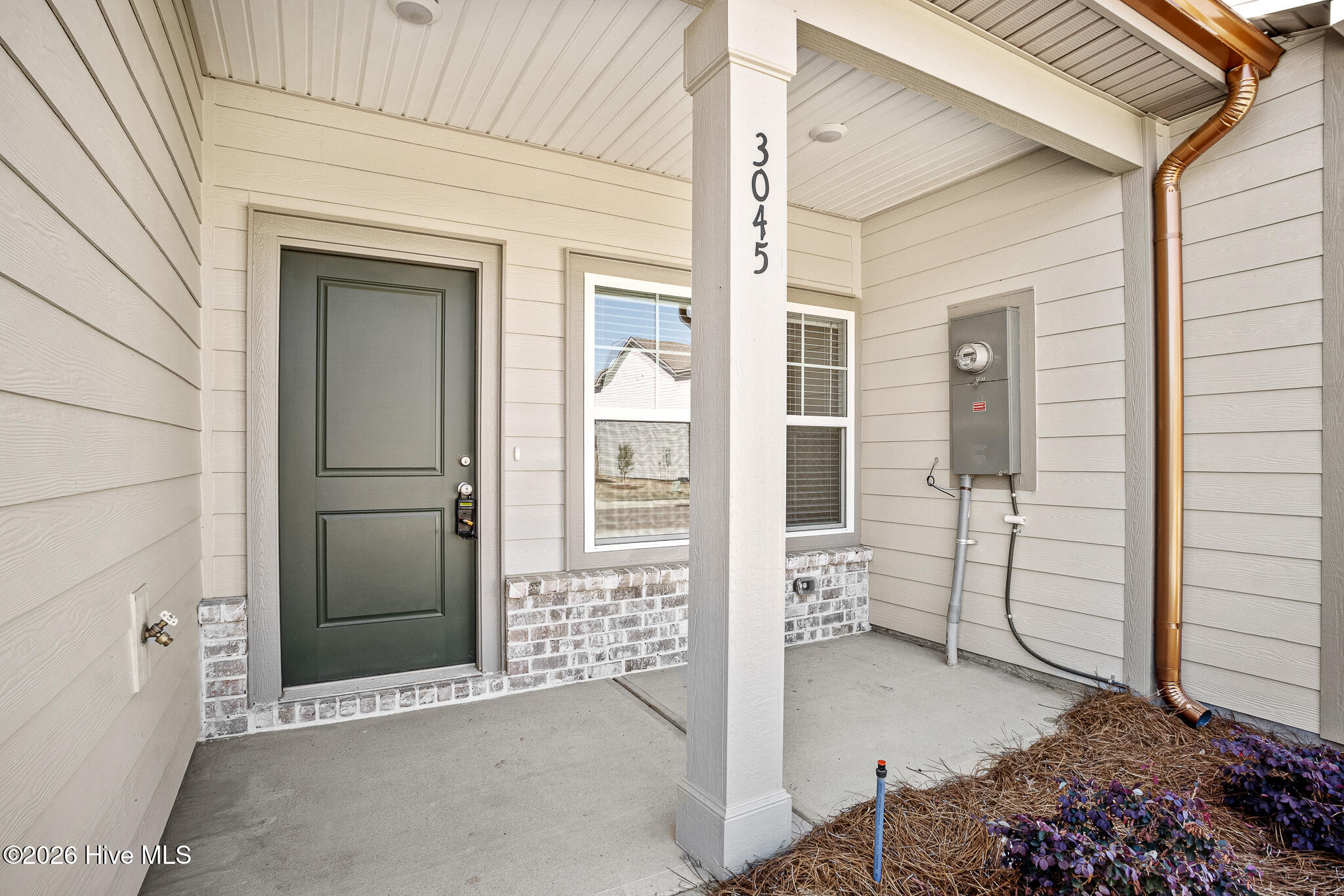 746 Bronze Way Property Photo 3