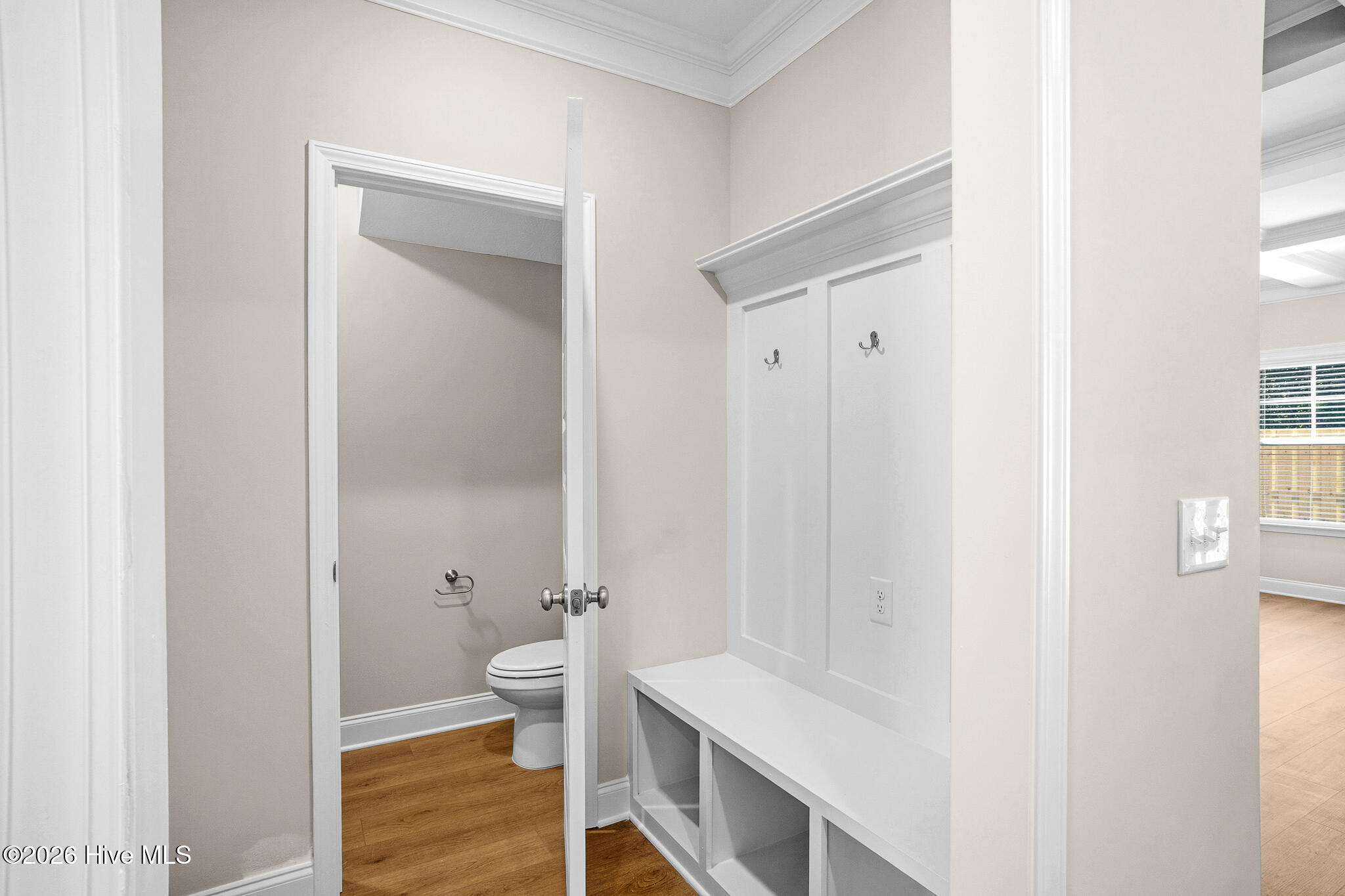 746 Bronze Way Property Photo 6