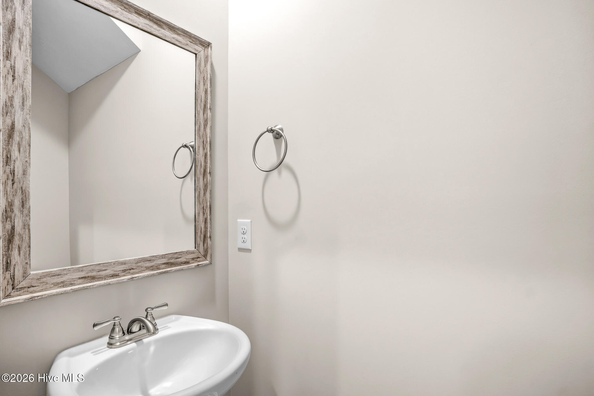 746 Bronze Way Property Photo 7