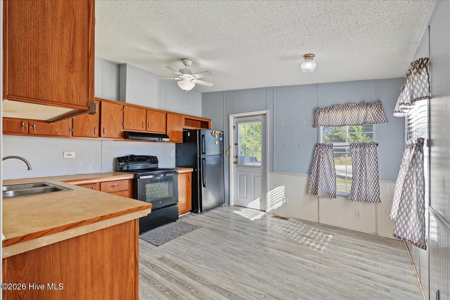 319 Honey Hill Drive Property Photo 5