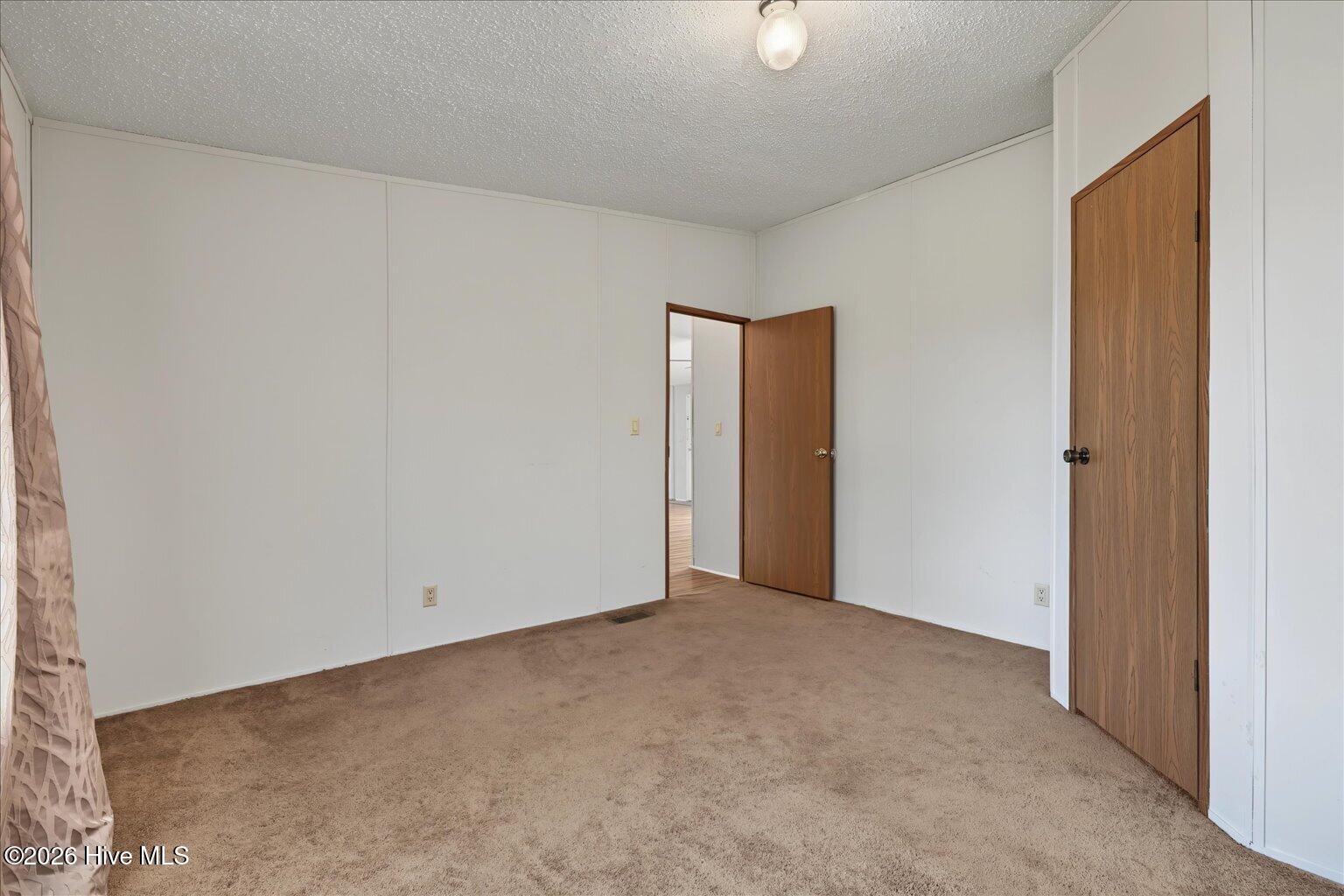 319 Honey Hill Drive Property Photo 24