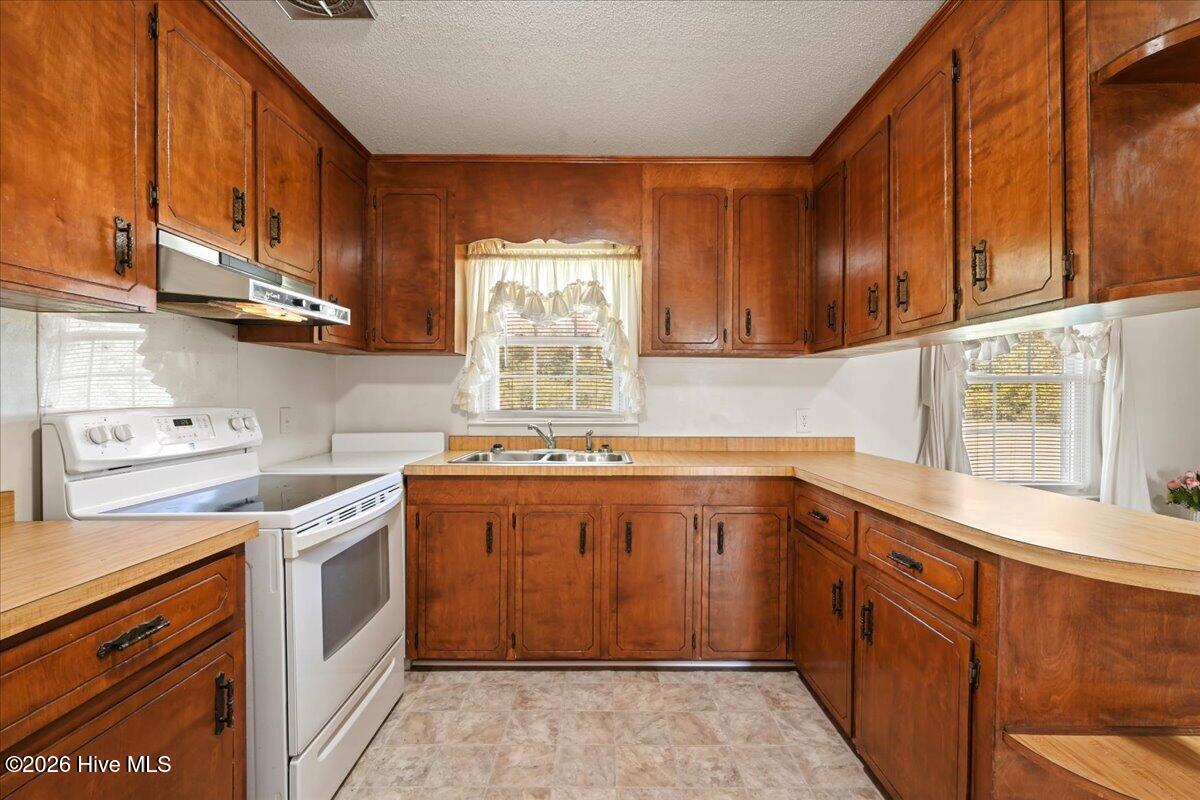 606 Darden Drive Property Photo 18