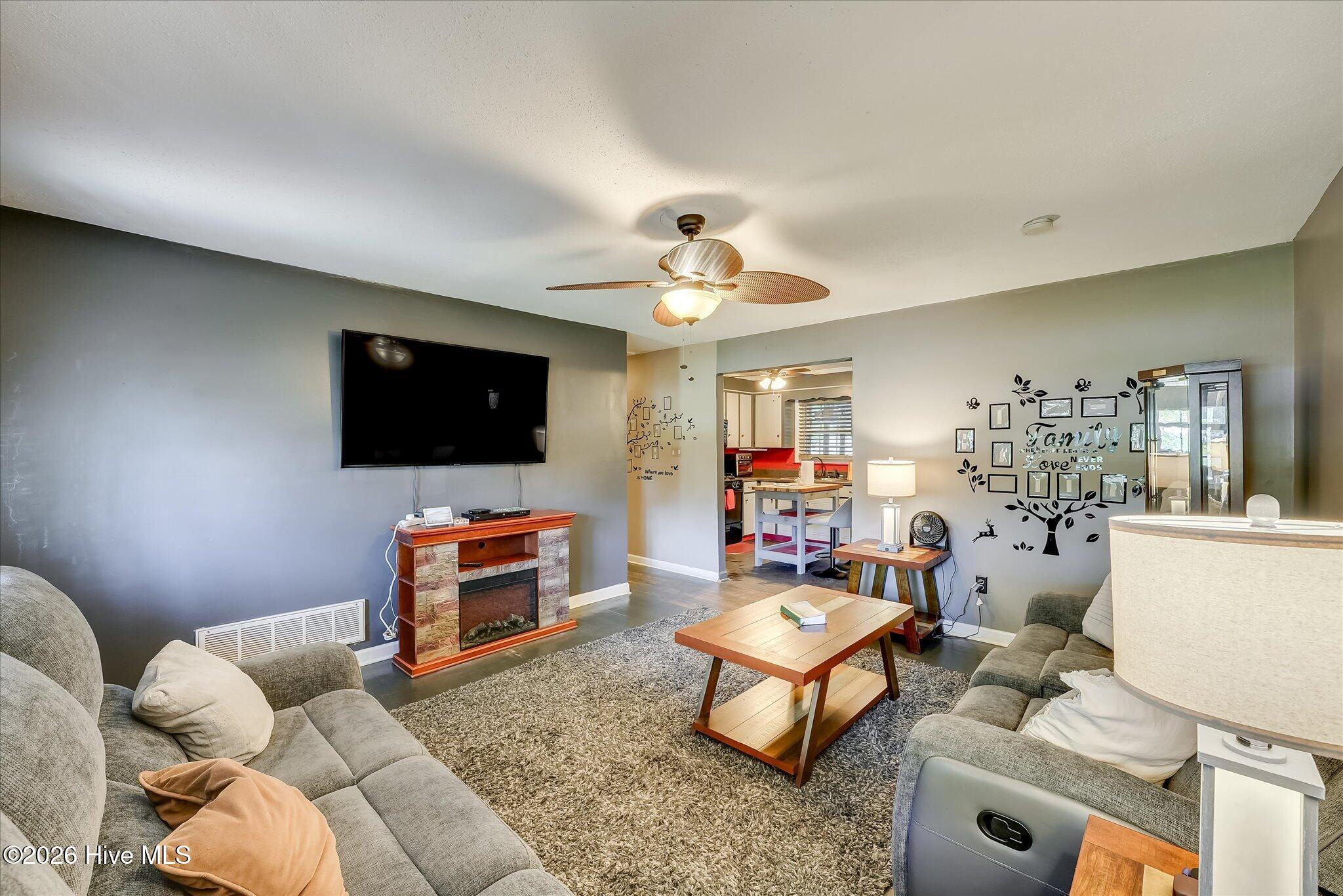 214 Bristol Avenue Property Photo 12