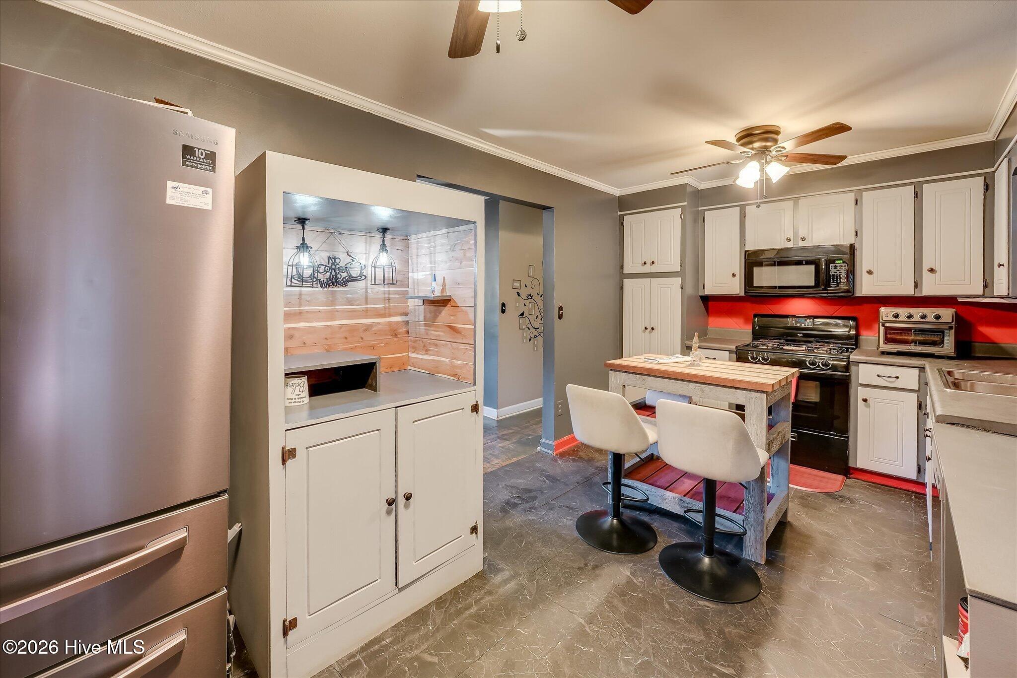 214 Bristol Avenue Property Photo 18