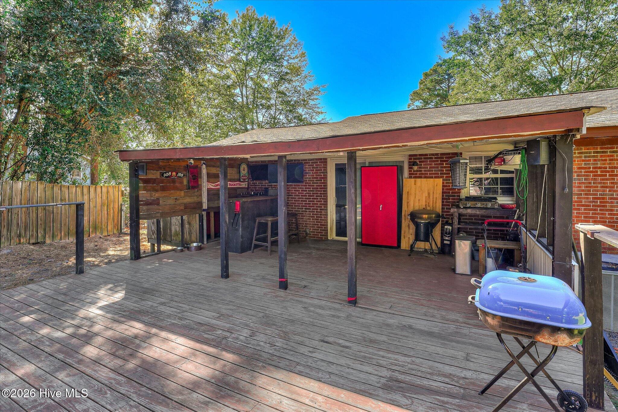 214 Bristol Avenue Property Photo 38
