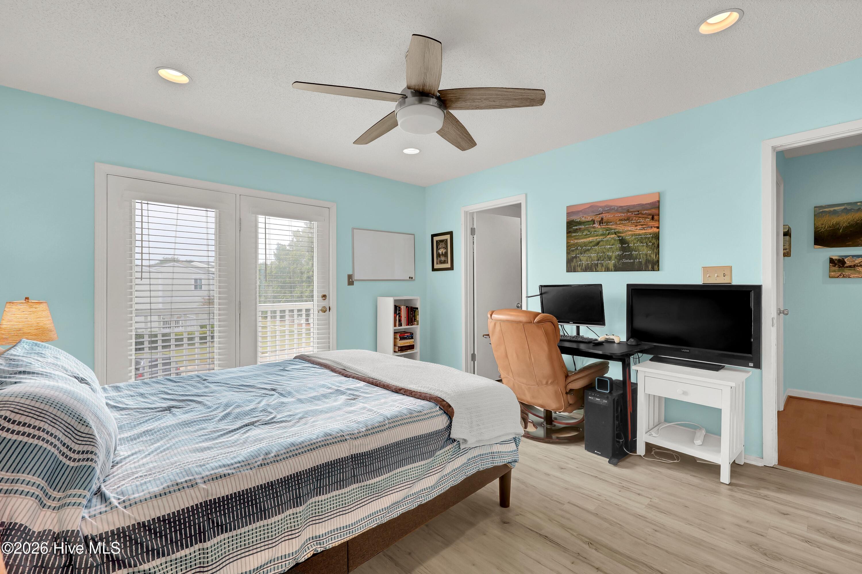 122 Driftwood Court Property Photo 15