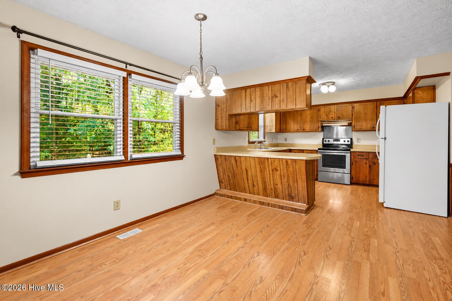 121 Wayne Street Property Photo 7