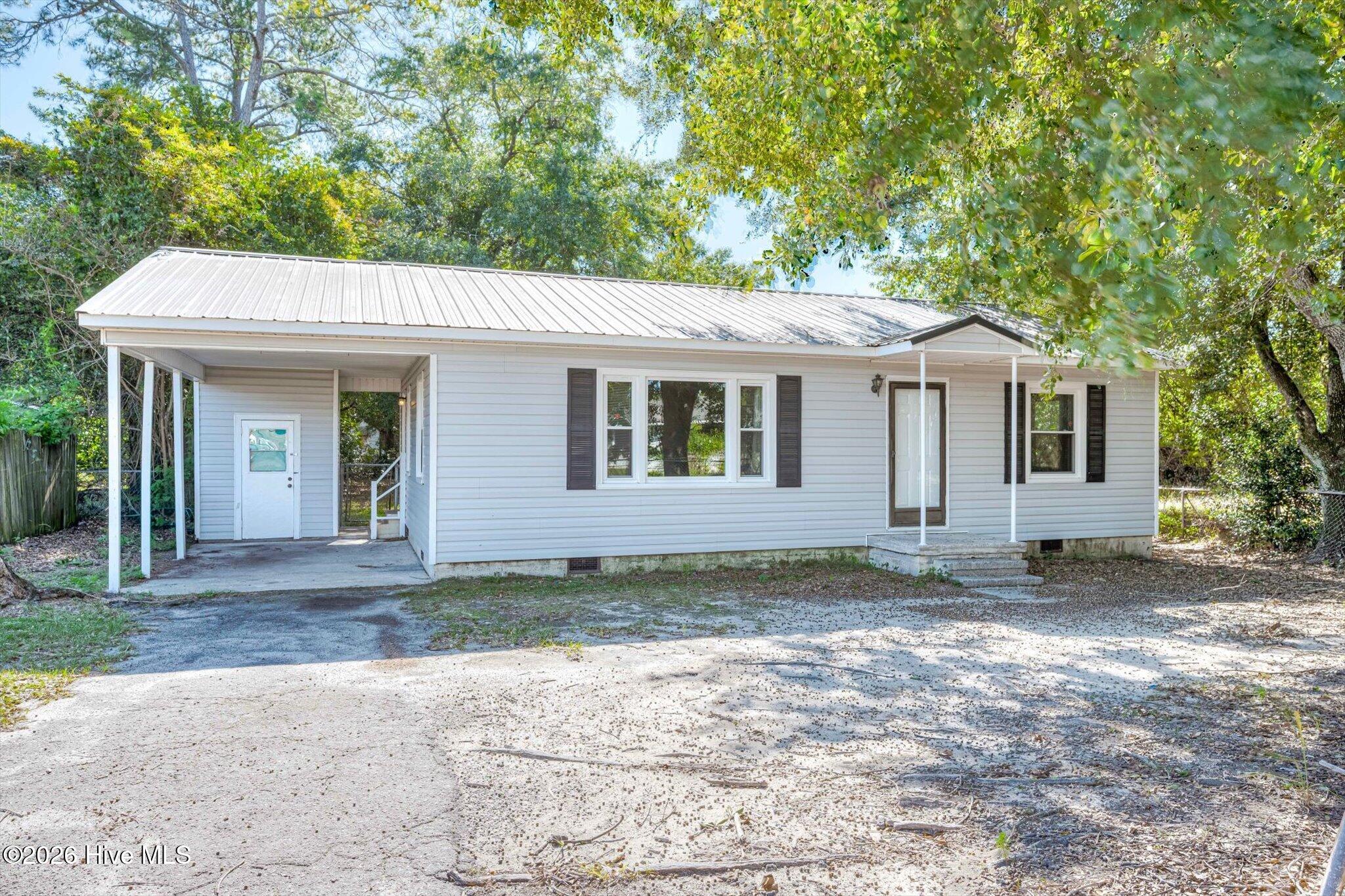 2032 Dunham Circle Property Photo 1