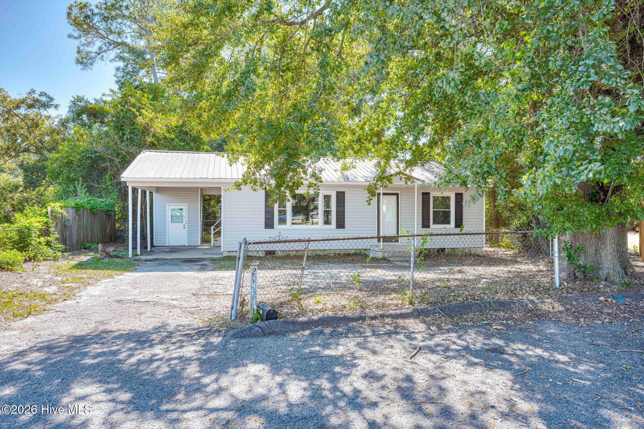 2032 Dunham Circle Property Photo 3