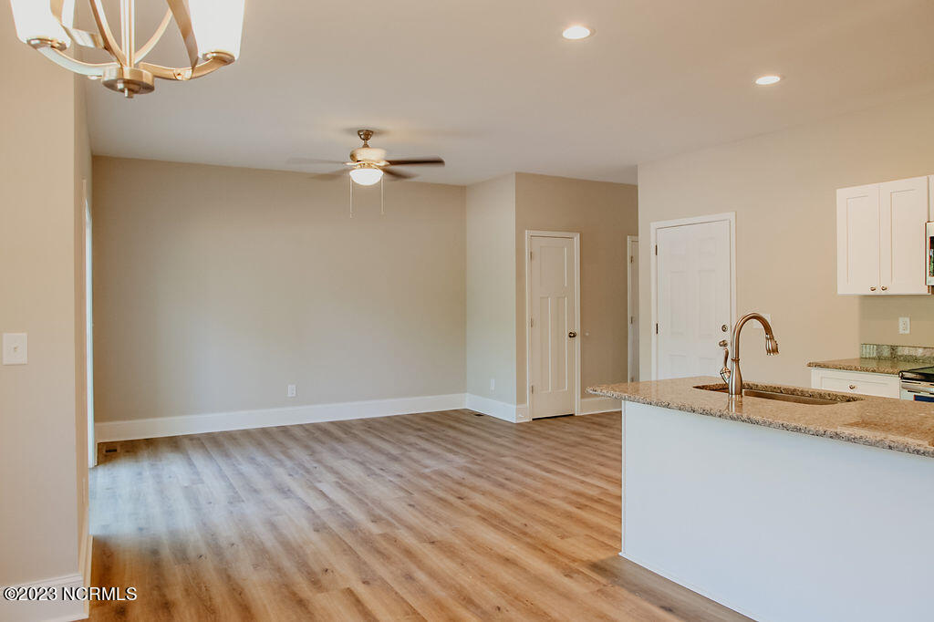 824 Ducks Landing Property Photo 6