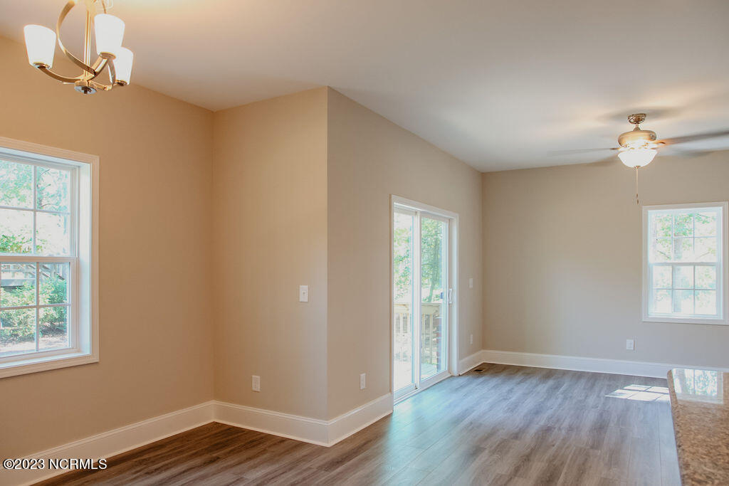 824 Ducks Landing Property Photo 7